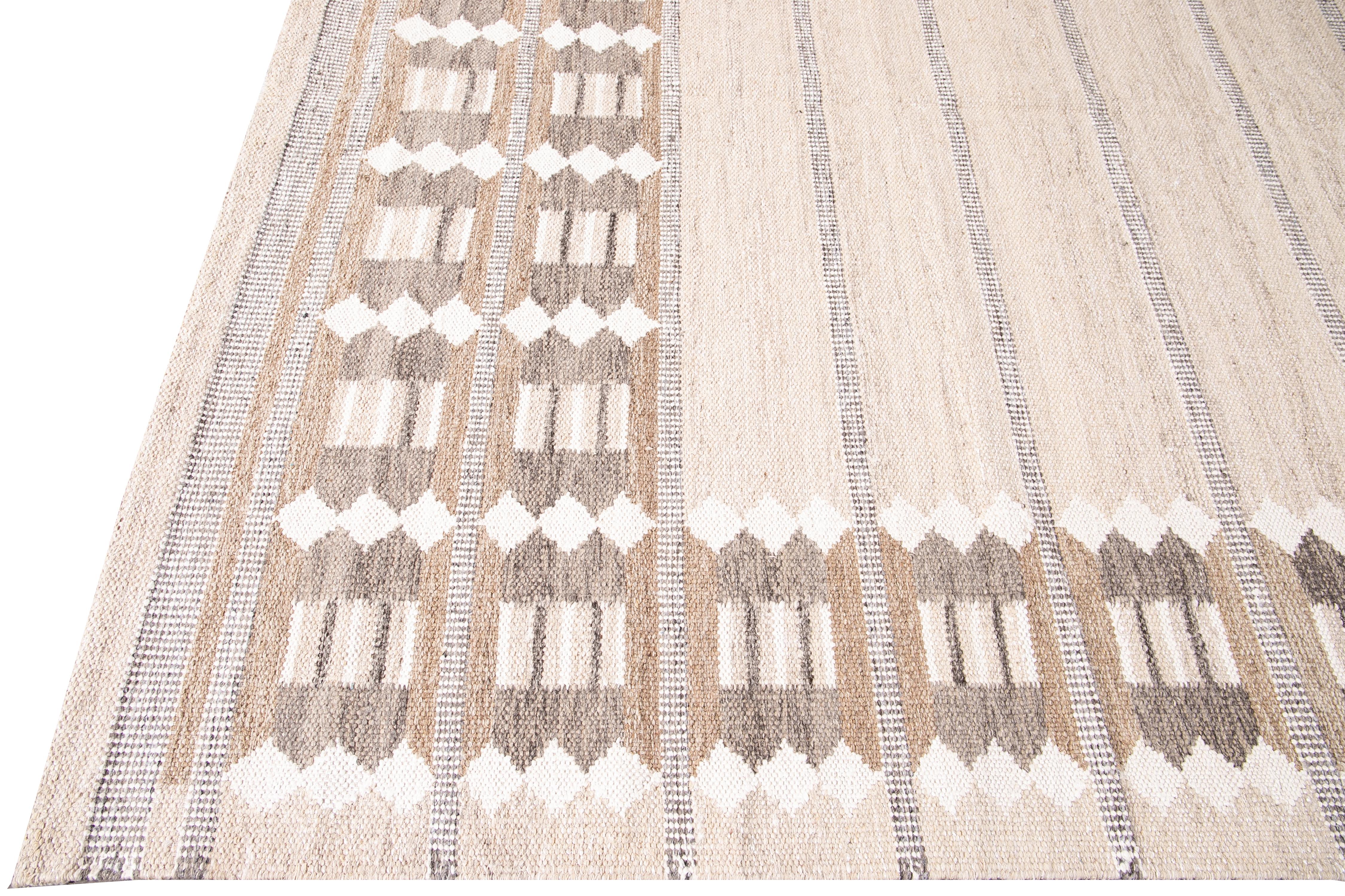 Indian Modern Swedish Style Beige Handmade Oversize Designed Wool Rug For Sale
