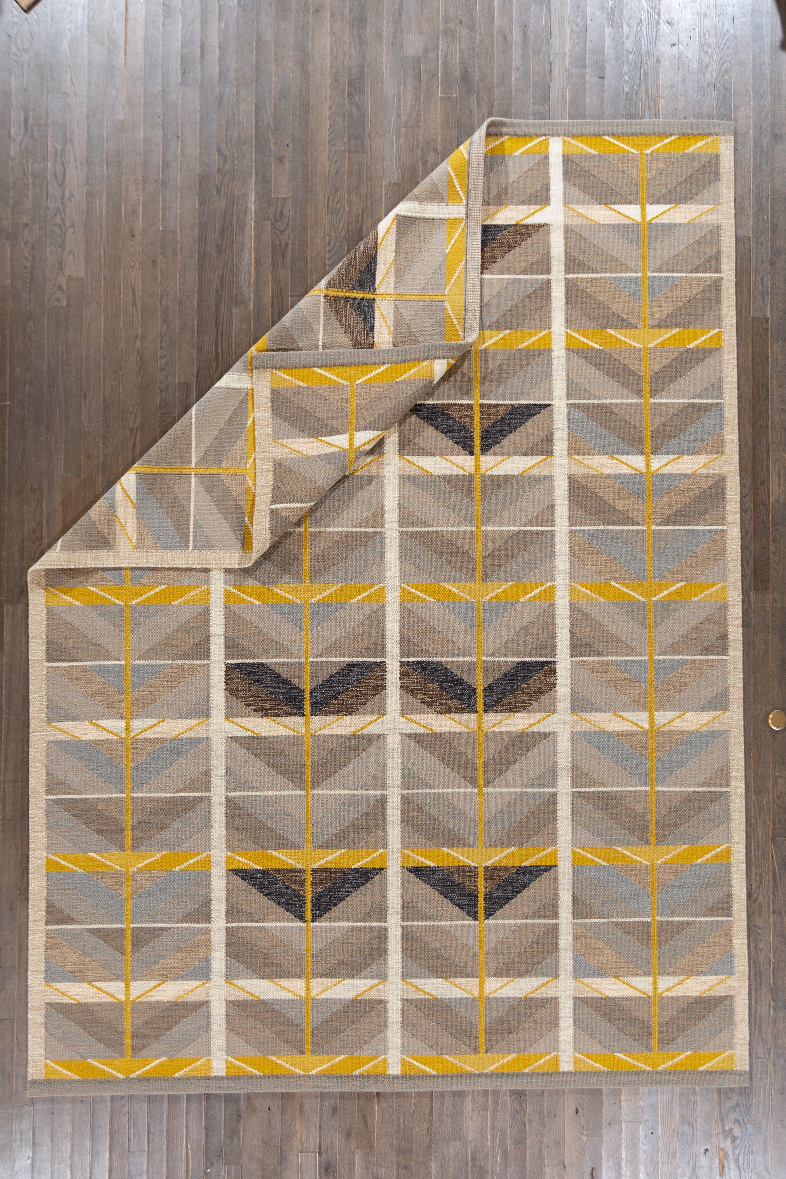 Tappeto in lana a trama piatta in stile svedese moderno con disegno geometrico in tonalità terrose in vendita 2