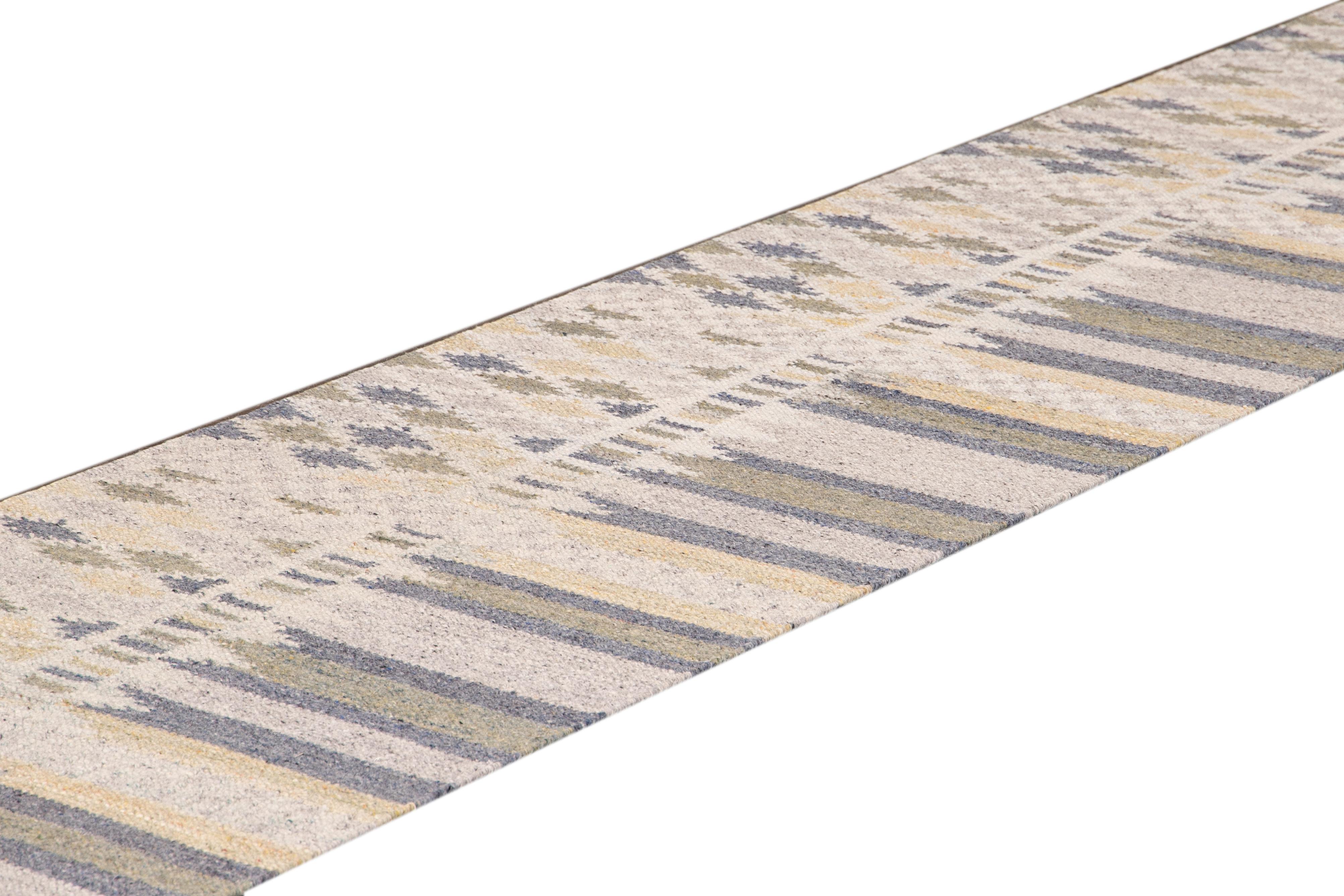 Modern Swedish Style Gray and Beige Handmade Geometric Abstract Long Wool Runner For Sale 4