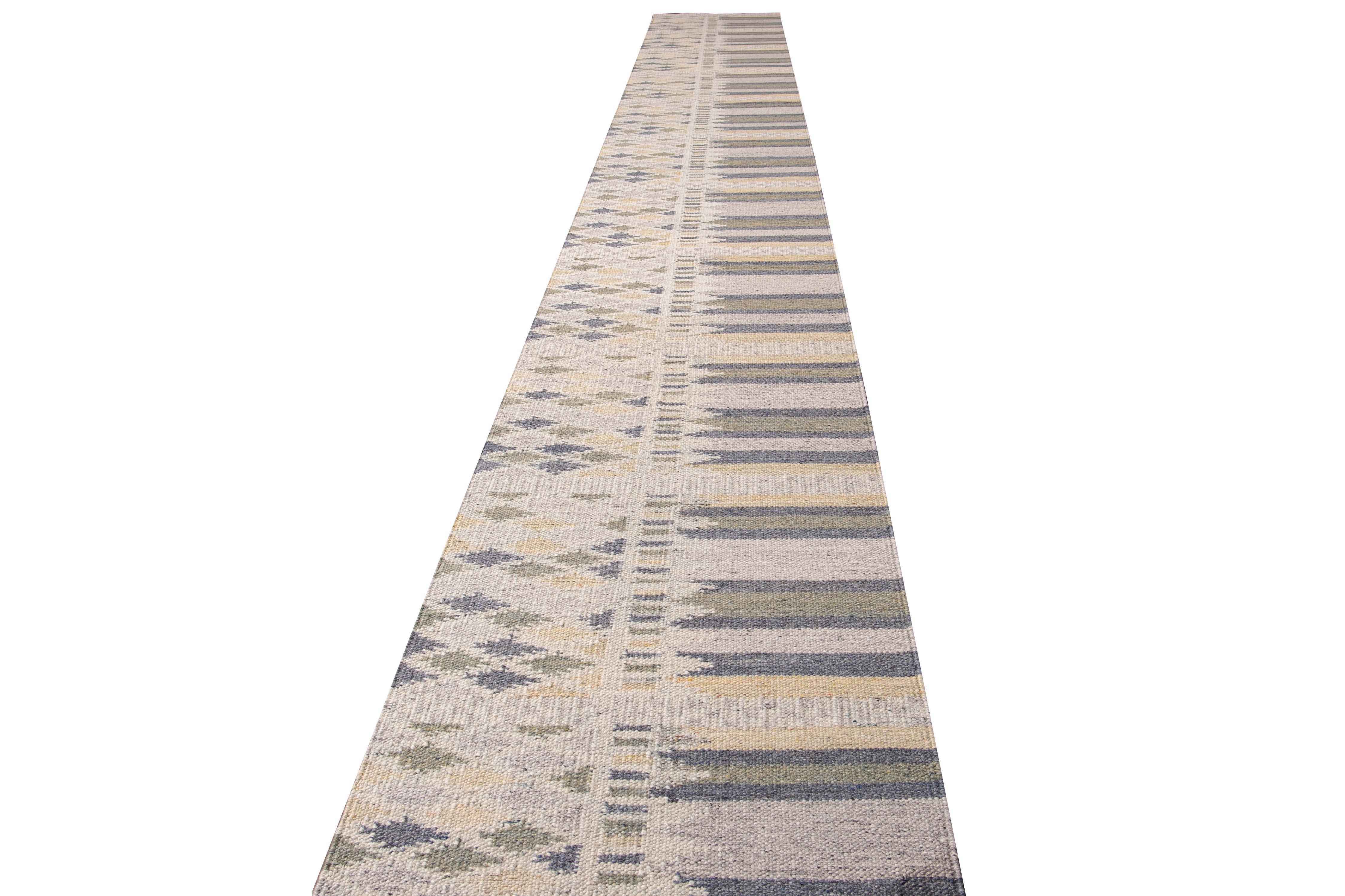 Indian Modern Swedish Style Gray and Beige Handmade Geometric Abstract Long Wool Runner For Sale