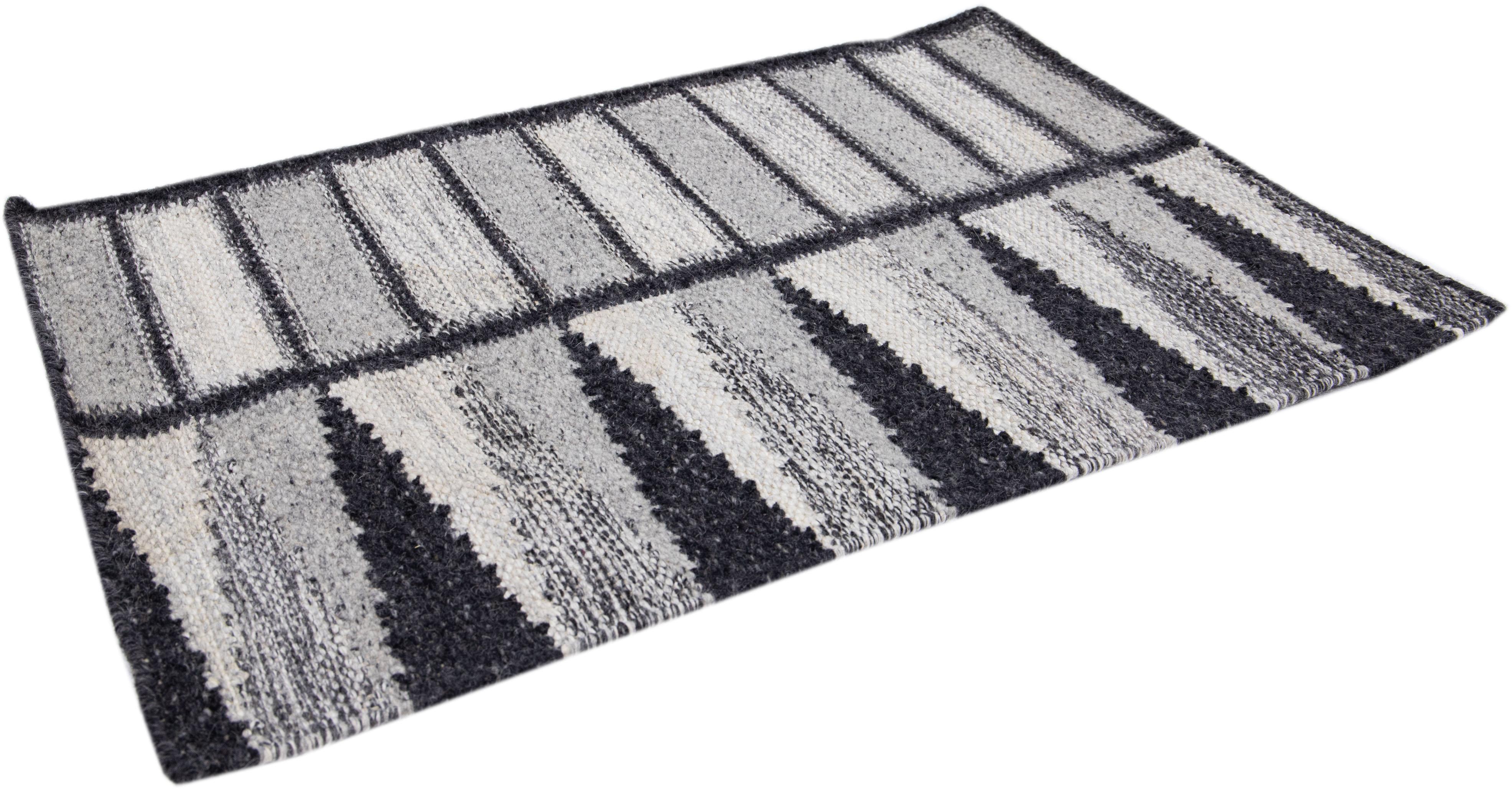Modern Swedish Style Gray Handmade Custom Wool Rug In New Condition For Sale In Norwalk, CT