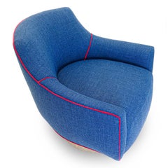 Chaise moderne pivotante en tissu bleu et velours fuchsia Accent Welding