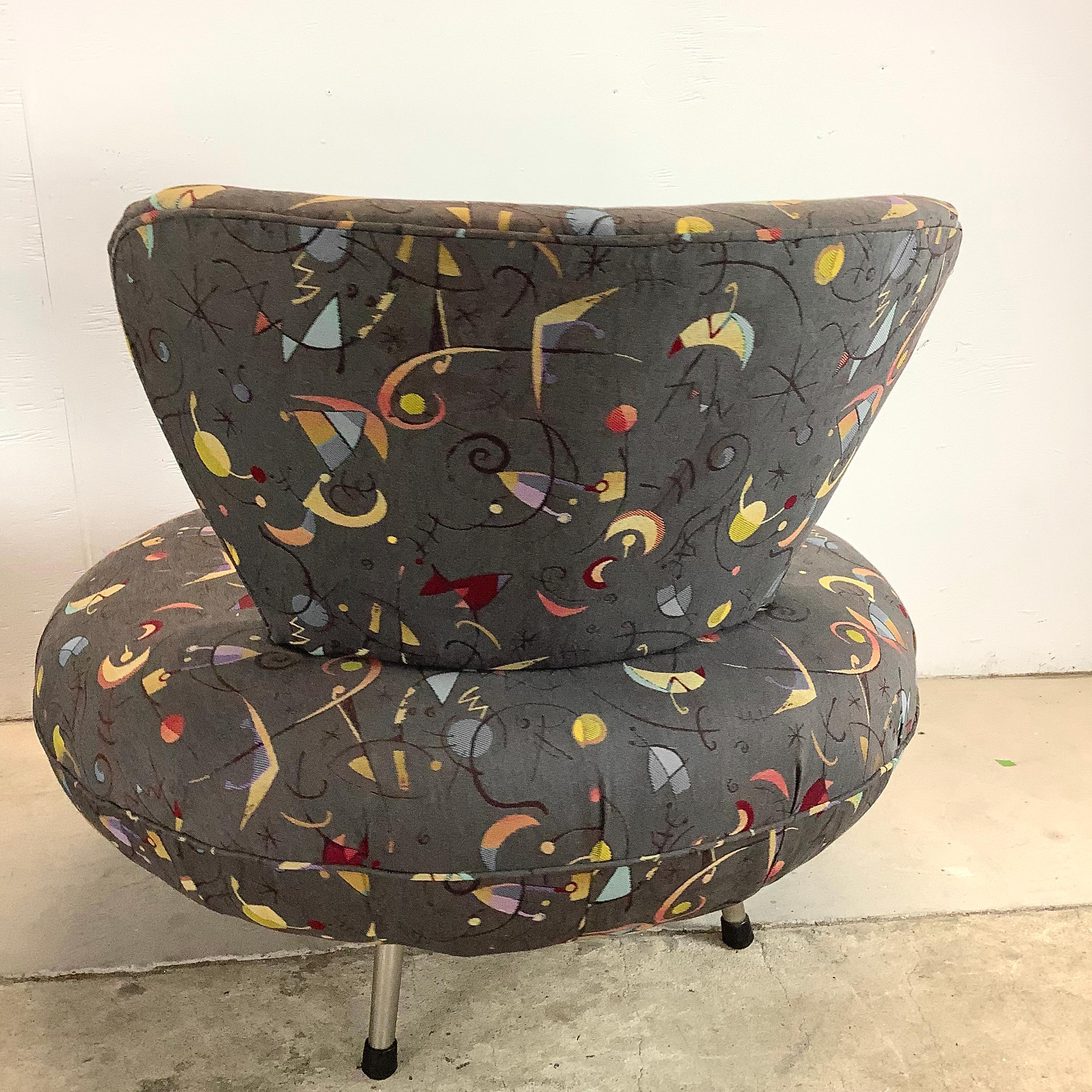 Modern Swivel Disc Chairs With Ottoman-3 pc In Good Condition In Trenton, NJ