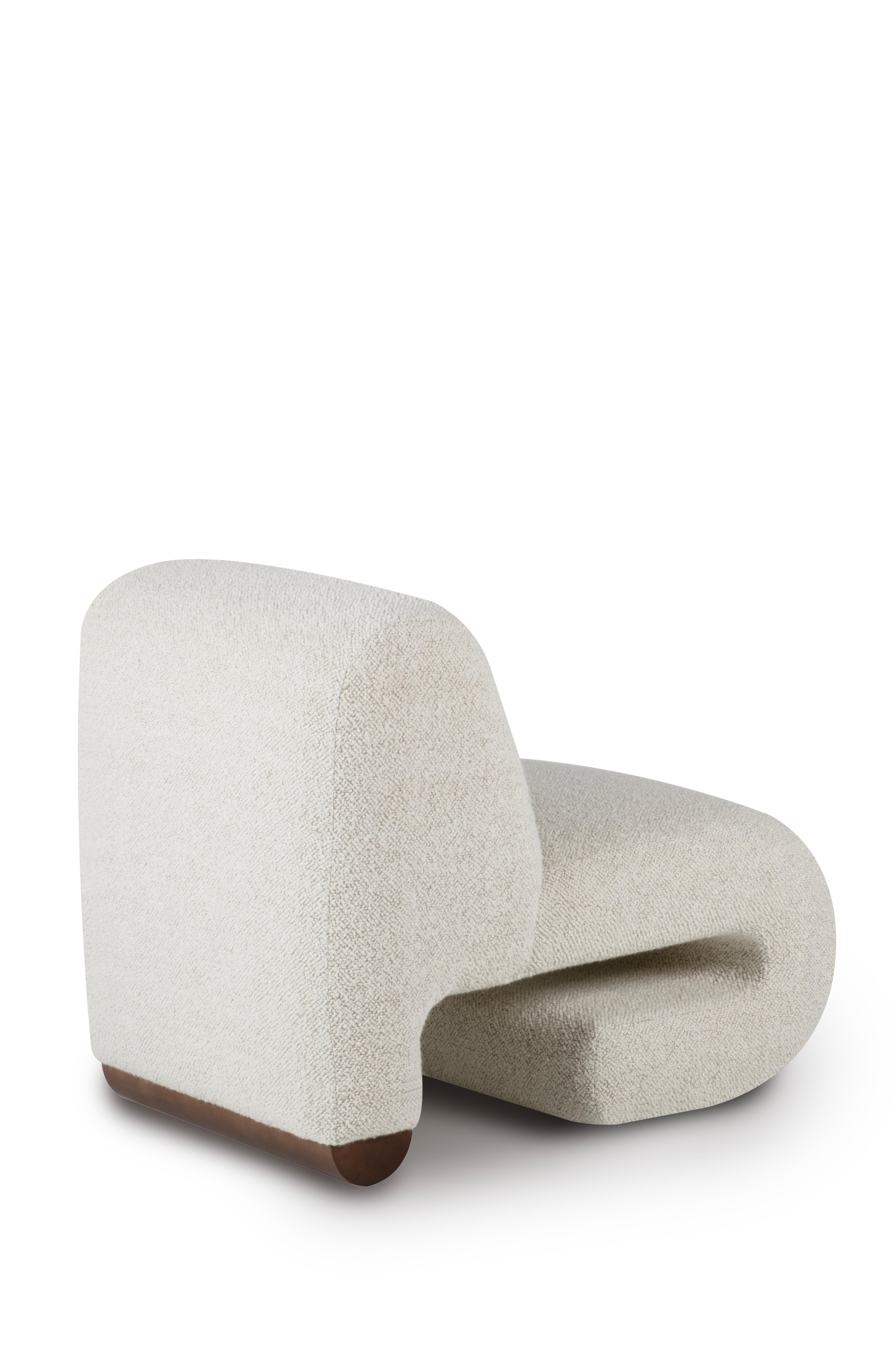 The Moderns T50 Lounge Chair, Pierre Frey Bouclé, Handmade in Portugal by Greenapple en vente 4