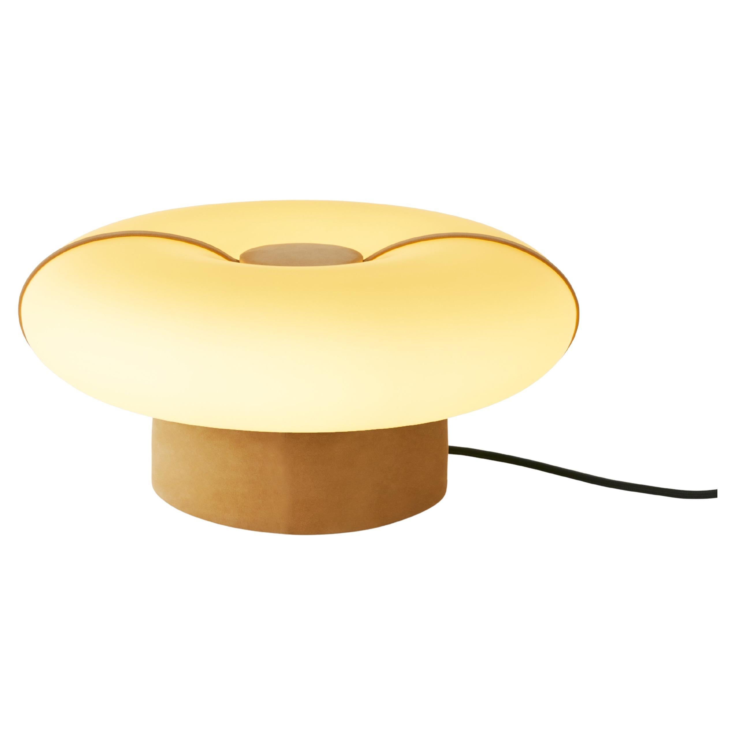 Lampada da tavolo moderna 'Bolina' 509.34 di Fabio Fantolino x TOOY, Vetro ambrato