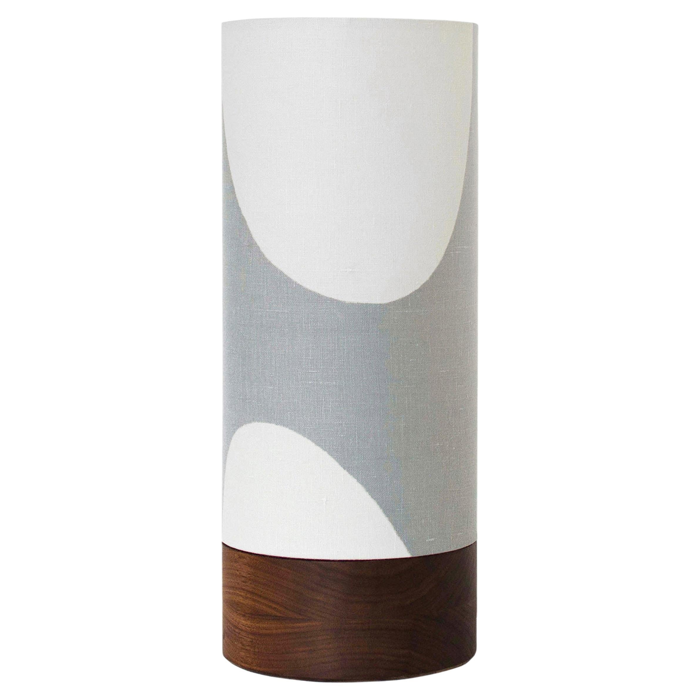 Lampe de table moderne avec base ronde par La Loupe