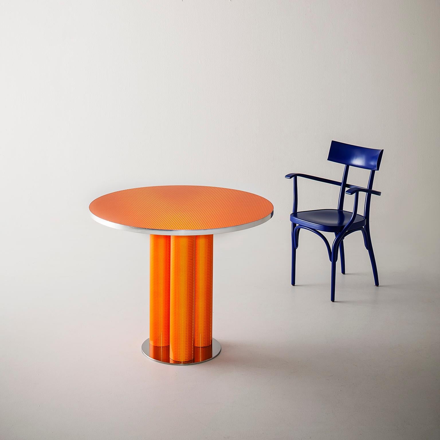Acrylique Modernes colorés et brillants  Table Reflector de Sebastiano Bottos, Italie en vente