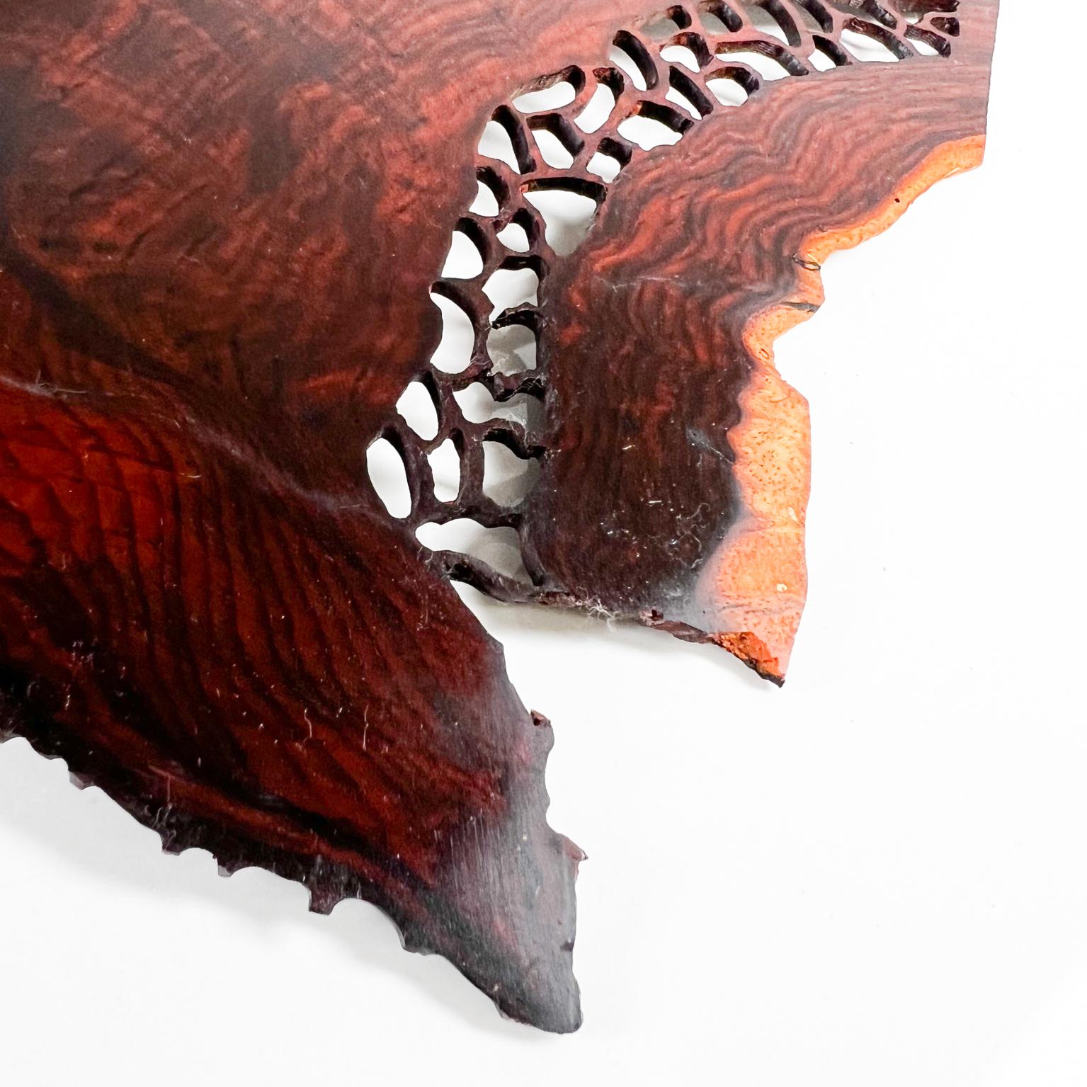 Sculpture de table moderne en treillis de bois de rose organique en vente 7