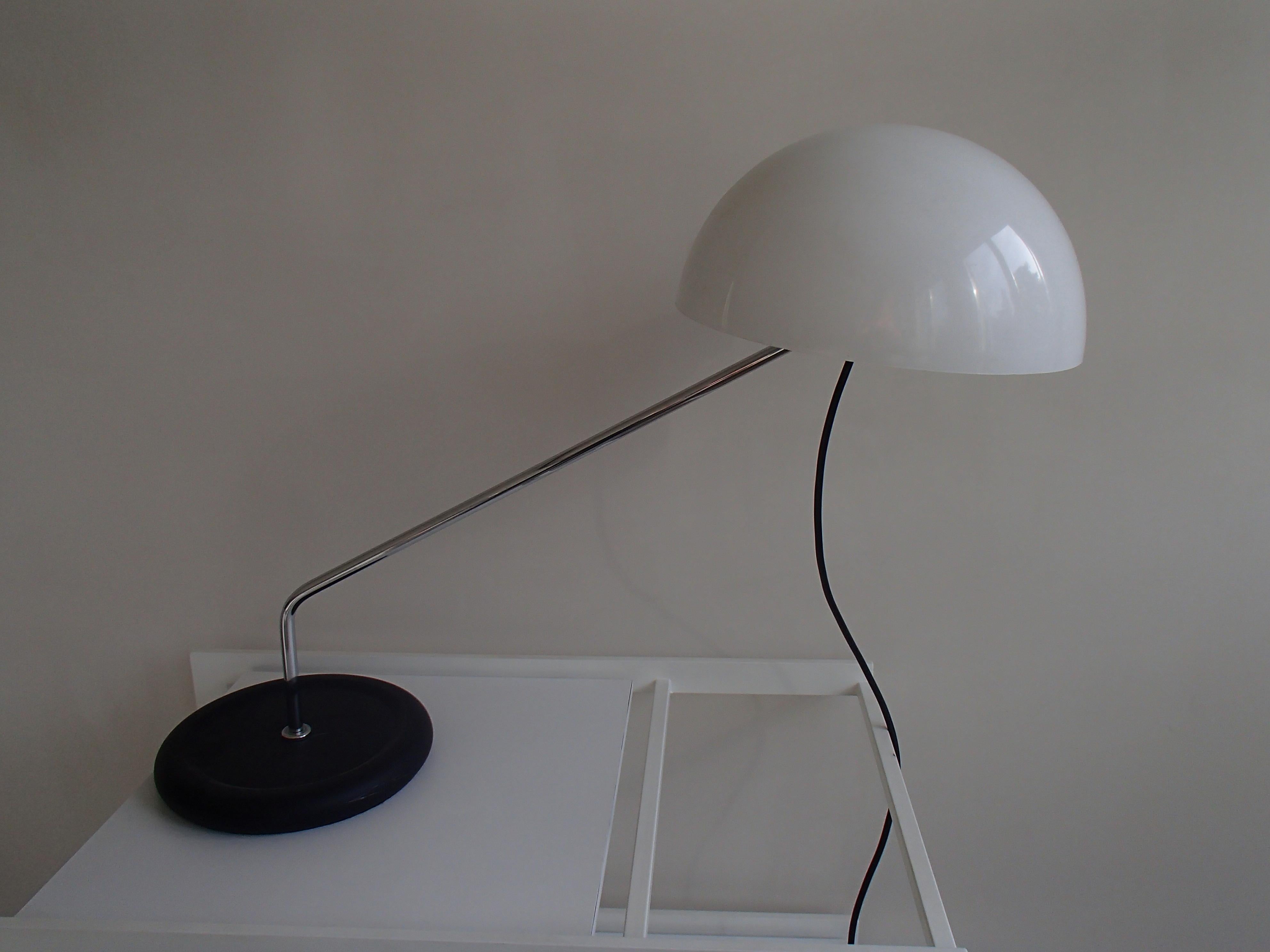 Moderne Lampe de bureau moderne Harvey Guzzini de 1976, Modle Libellula en vente