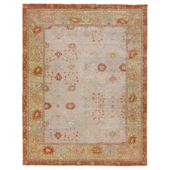 Moderner handgefertigter indischer Teppich aus Täbris mit Blumenmuster in Grau und Orange von Apadana