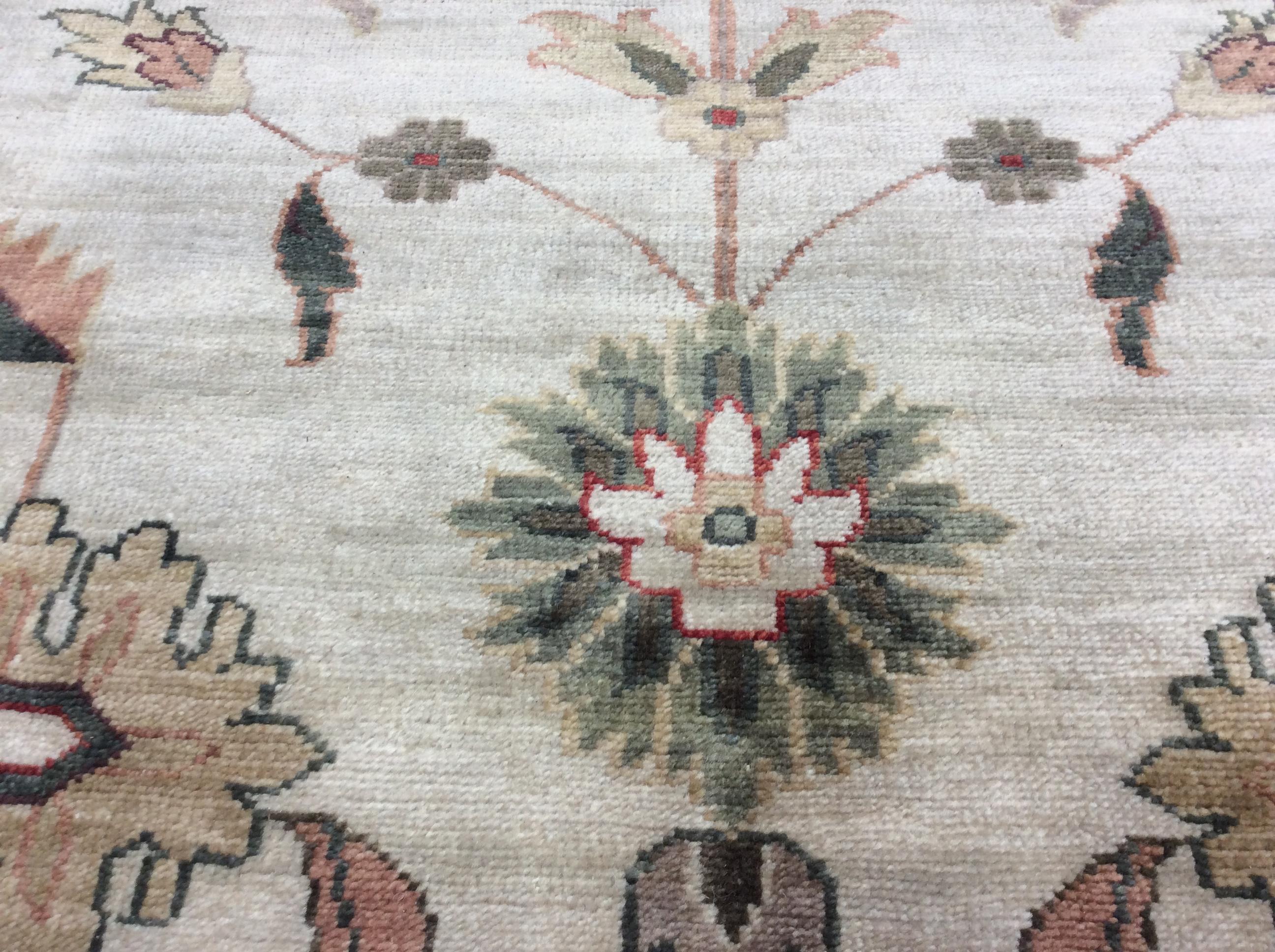 Tabriz-Teppich im modernen Stil (Wolle) im Angebot