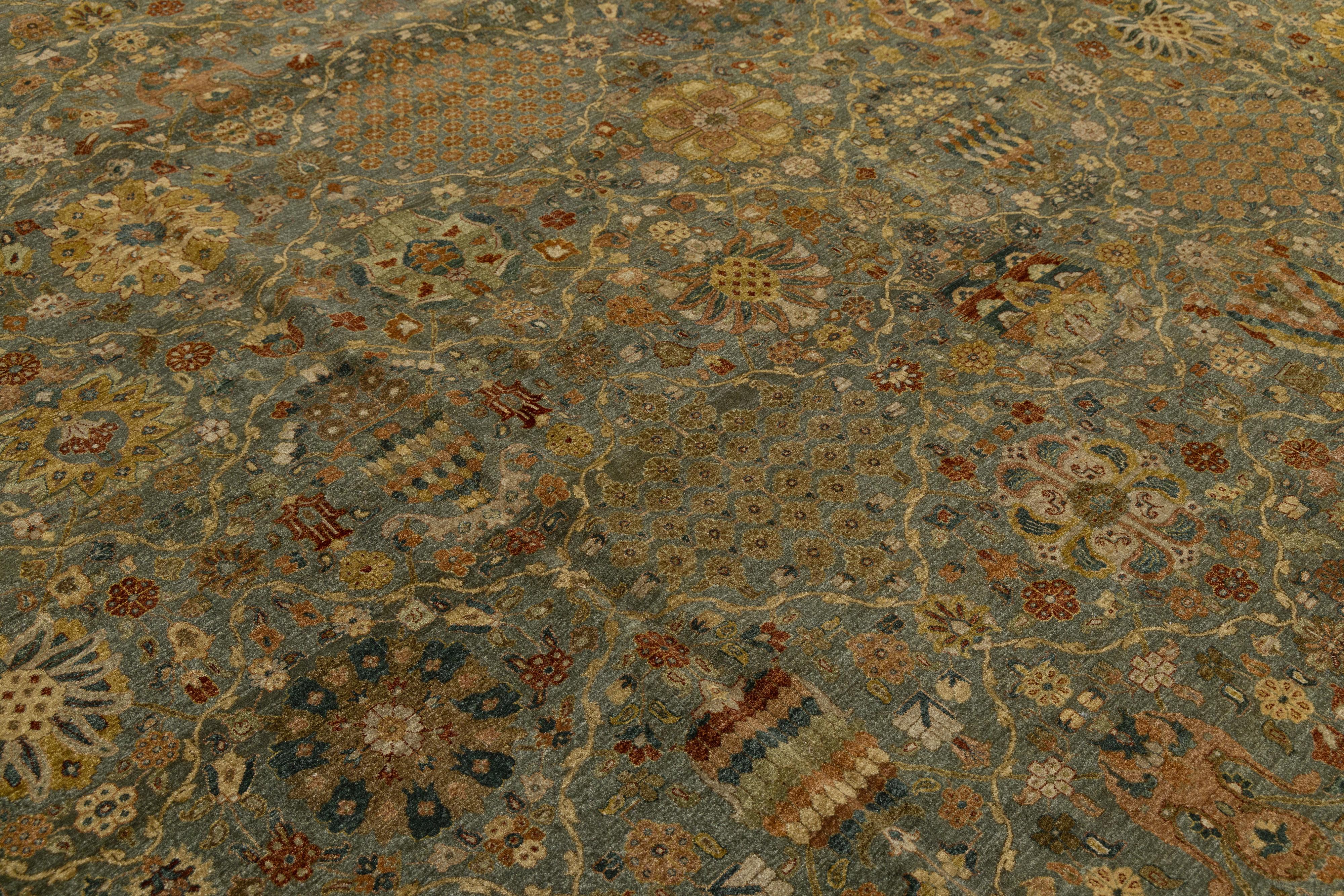 Indiano Stile Tabriz moderno  Tappeto in lana oversize in verde  Con Design/One floreale in vendita