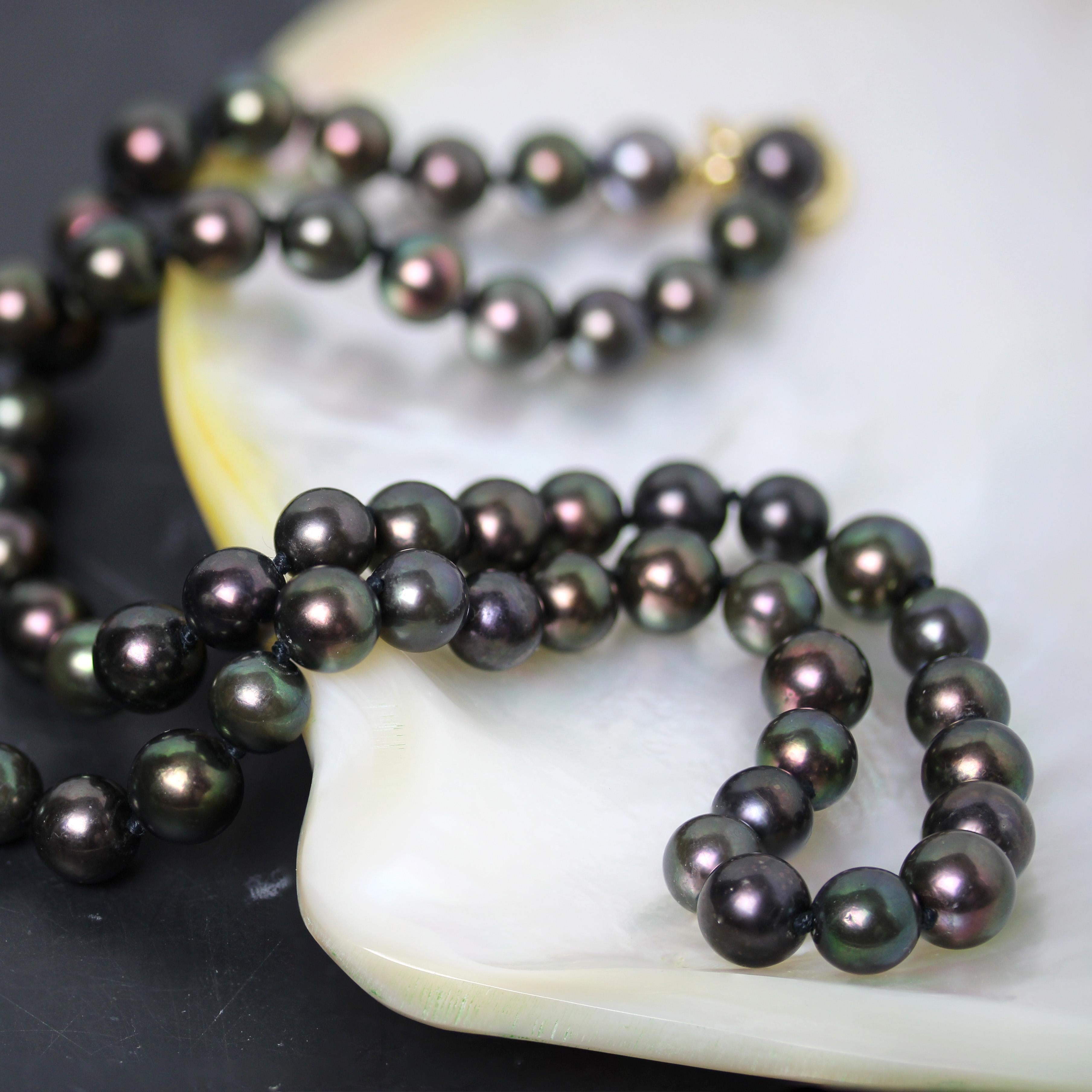 Moderno Collana moderna con perle di coltura di Tahiti in vendita