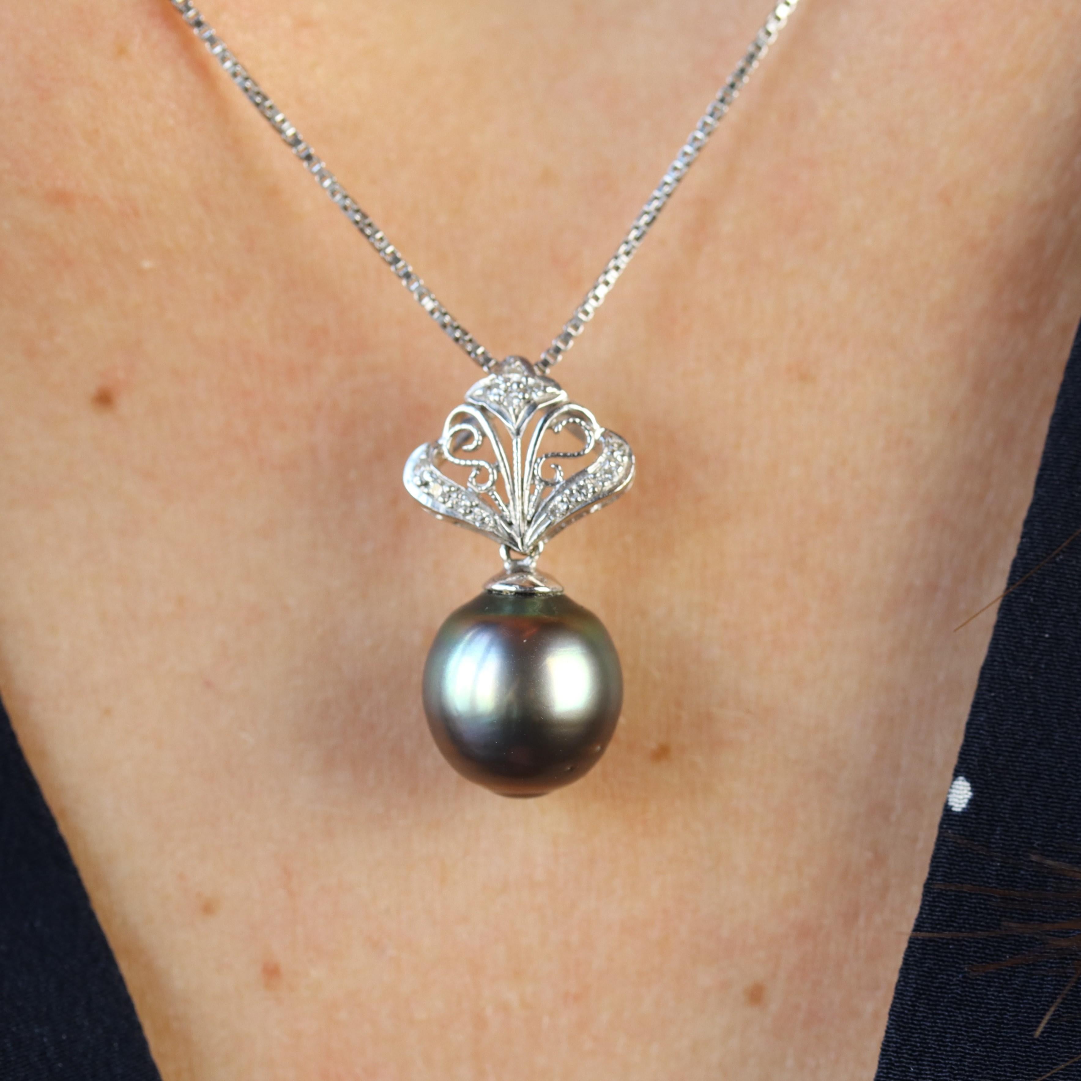 Modern Tahitian Pearl Diamonds Collar con cadena colgante de oro blanco de 18 quilates en venta 5