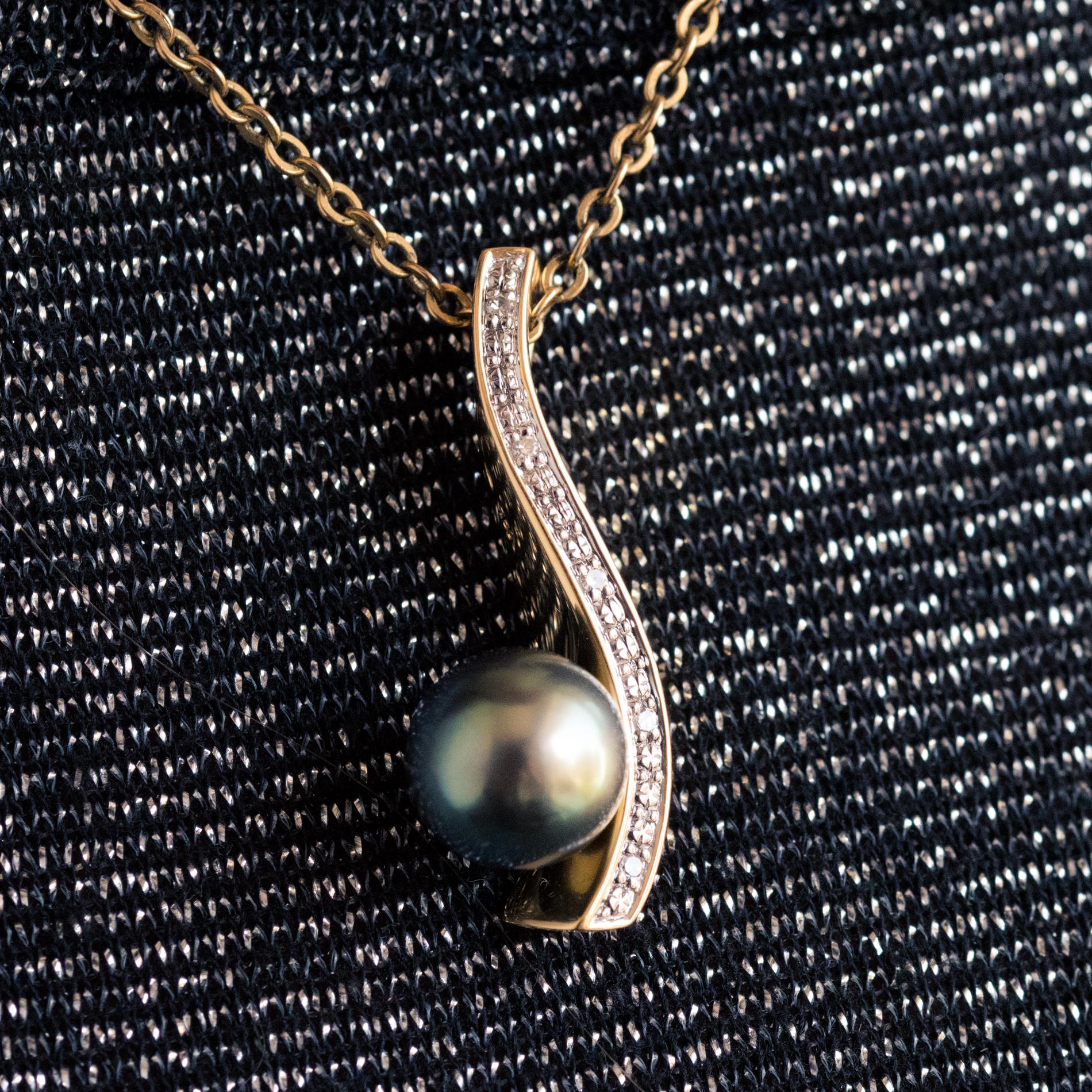 Modern Tahitian Pearl Diamonds 18 Karat Yellow Gold Pendant In Excellent Condition In Poitiers, FR