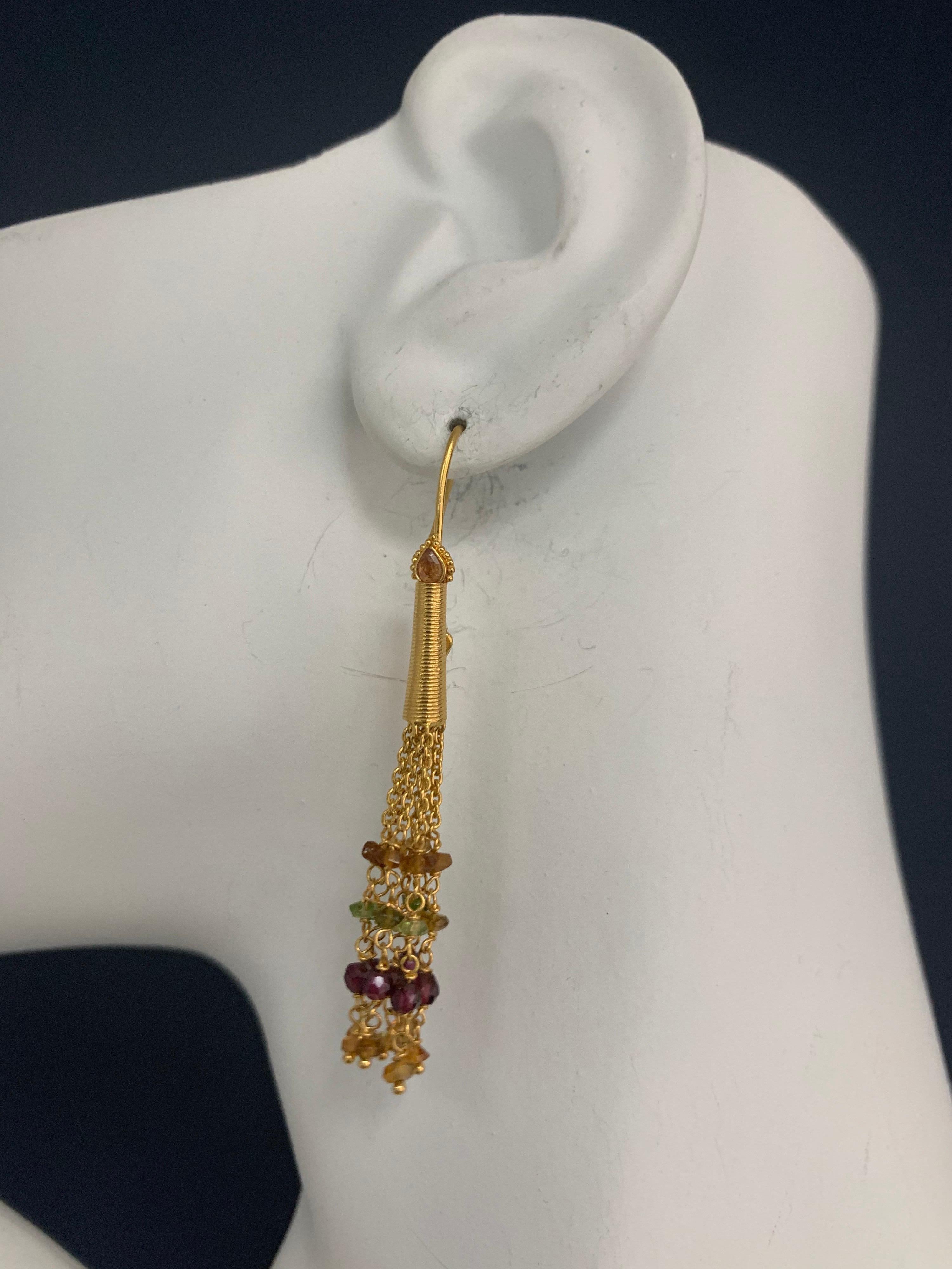 Modern Tanishq 22k Gold 31.31 Gram Necklace Earring Set Natural Colored Garnet For Sale 1