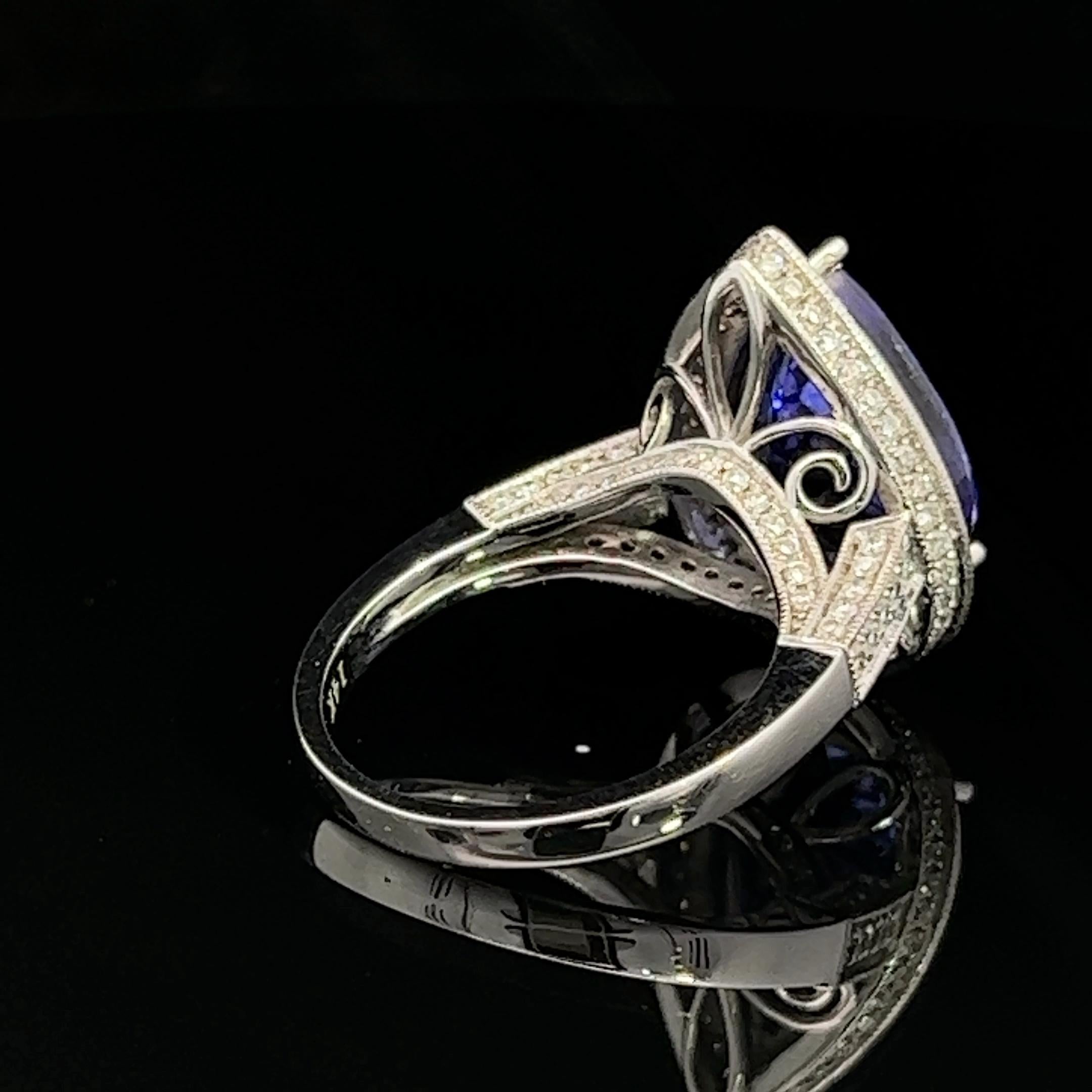 Modern Tanzanite and Diamond Ring Circa 2000s For Sale 2