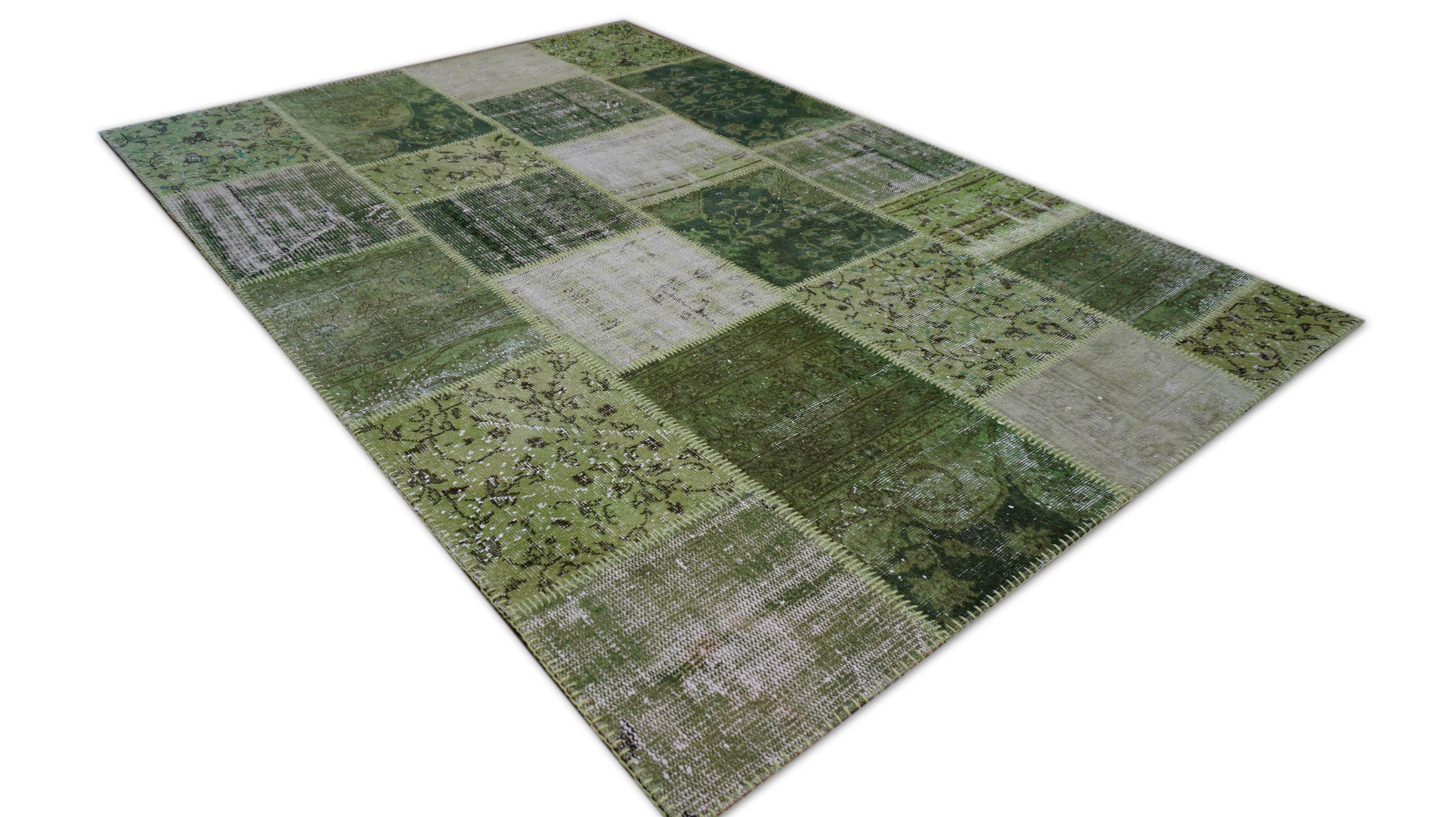 Moderne Tapisserie moderne de tapisserie de laine verte patchwork 5'7''x7'11'' en vente