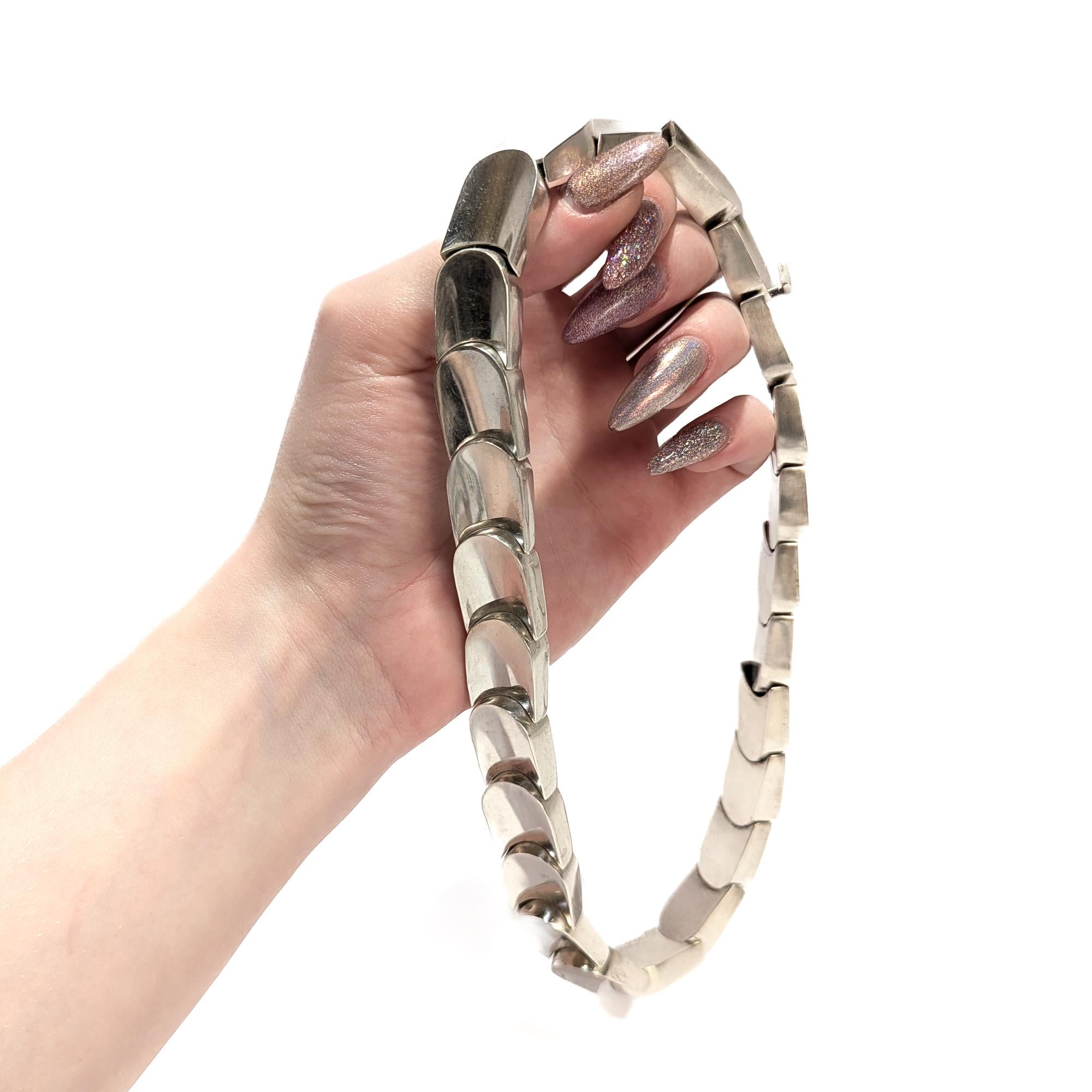 Moderno Collana moderna di Taxco, messicana, in argento sterling, a squame di serpente con maglie spesse in vendita
