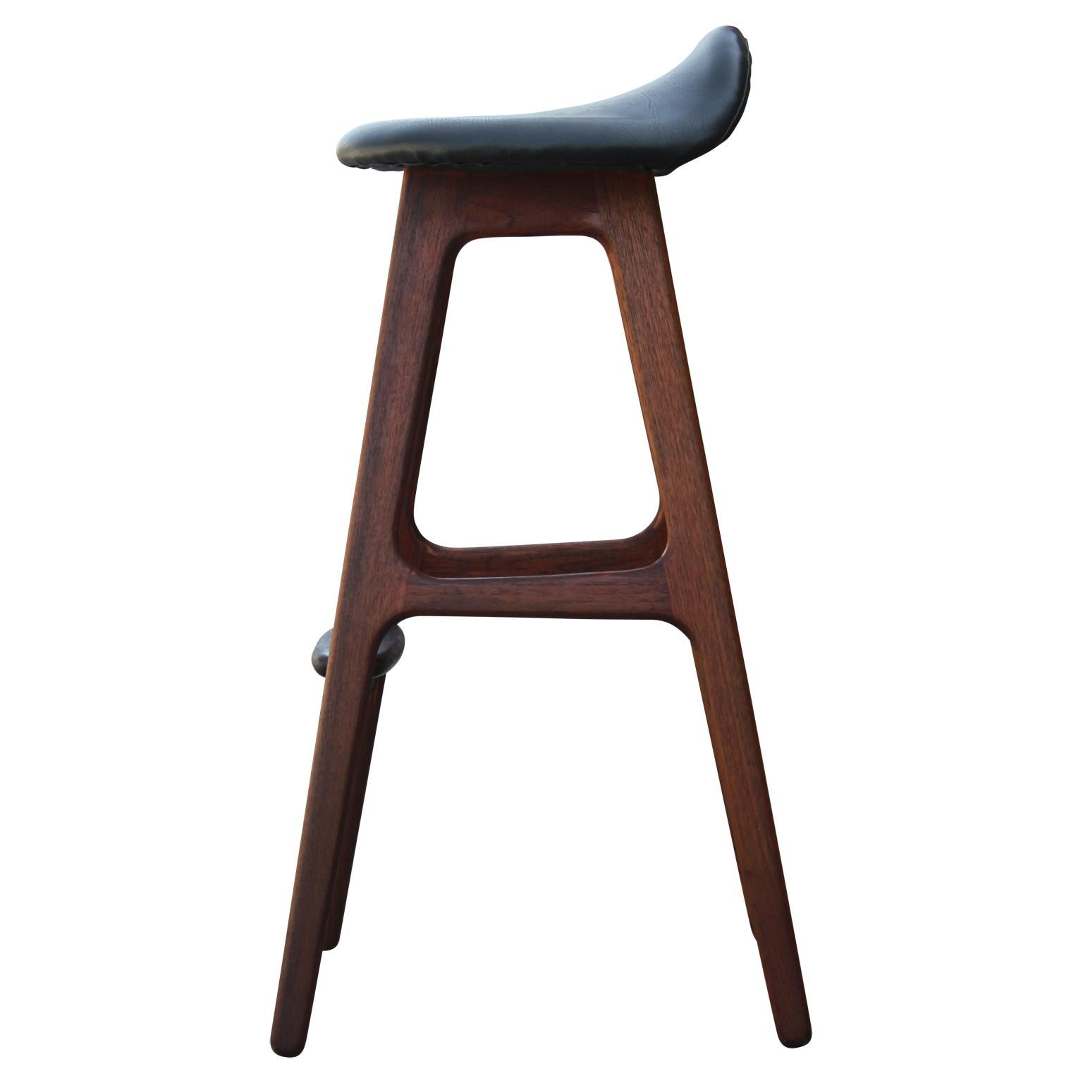 Modern Teak and Rosewood Bar Stool by Erik Buck for Odense Møbler OD61 In Excellent Condition In Houston, TX