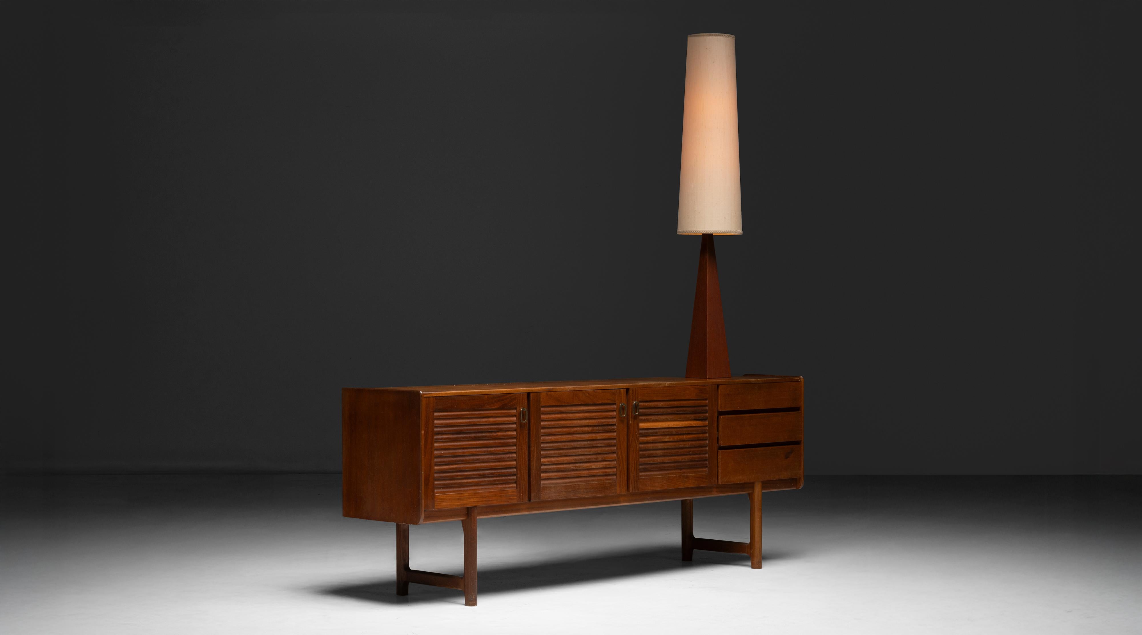 Credenza moderna de teca, Inglaterra circa 1950 en venta 4