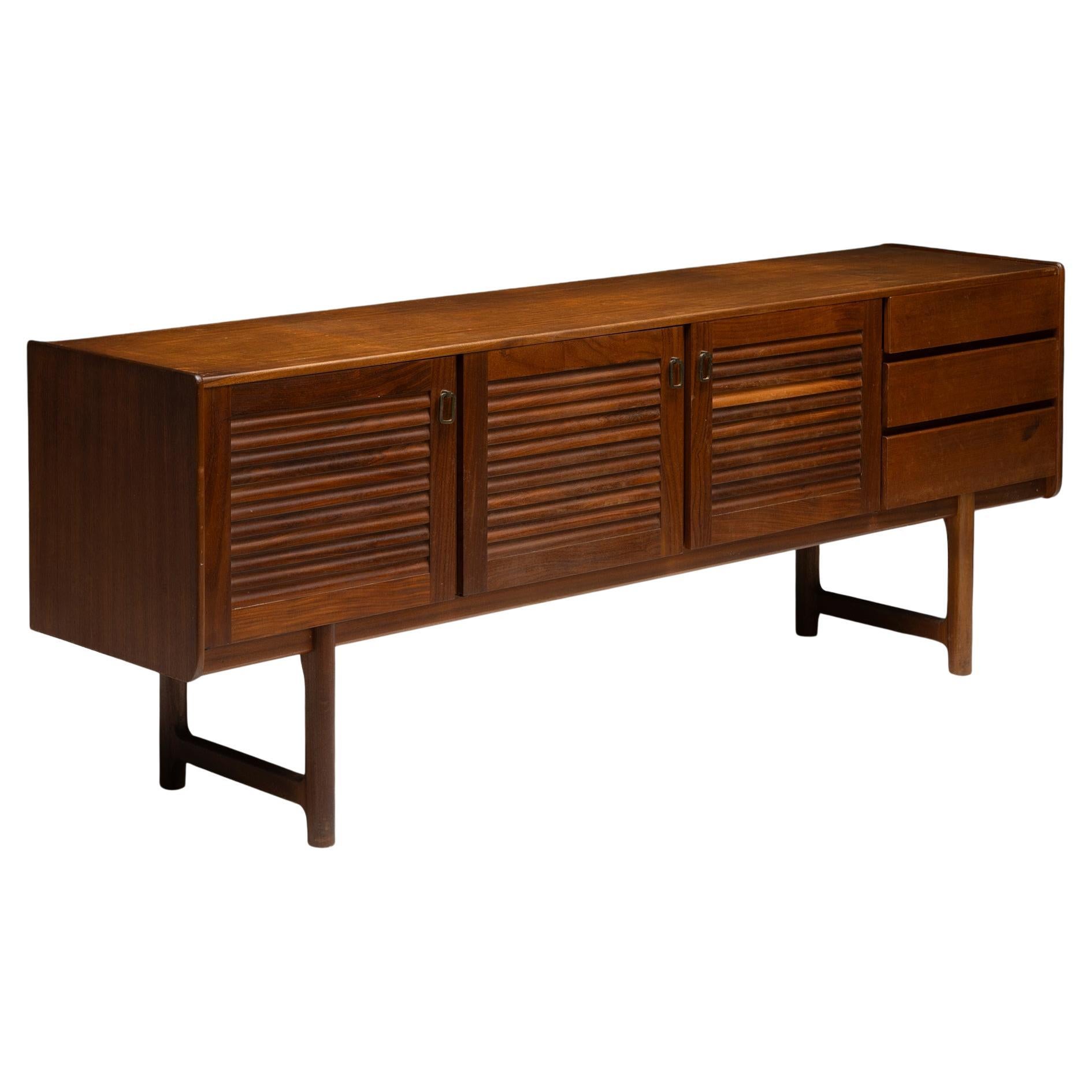 Credenza moderna de teca, Inglaterra circa 1950 en venta