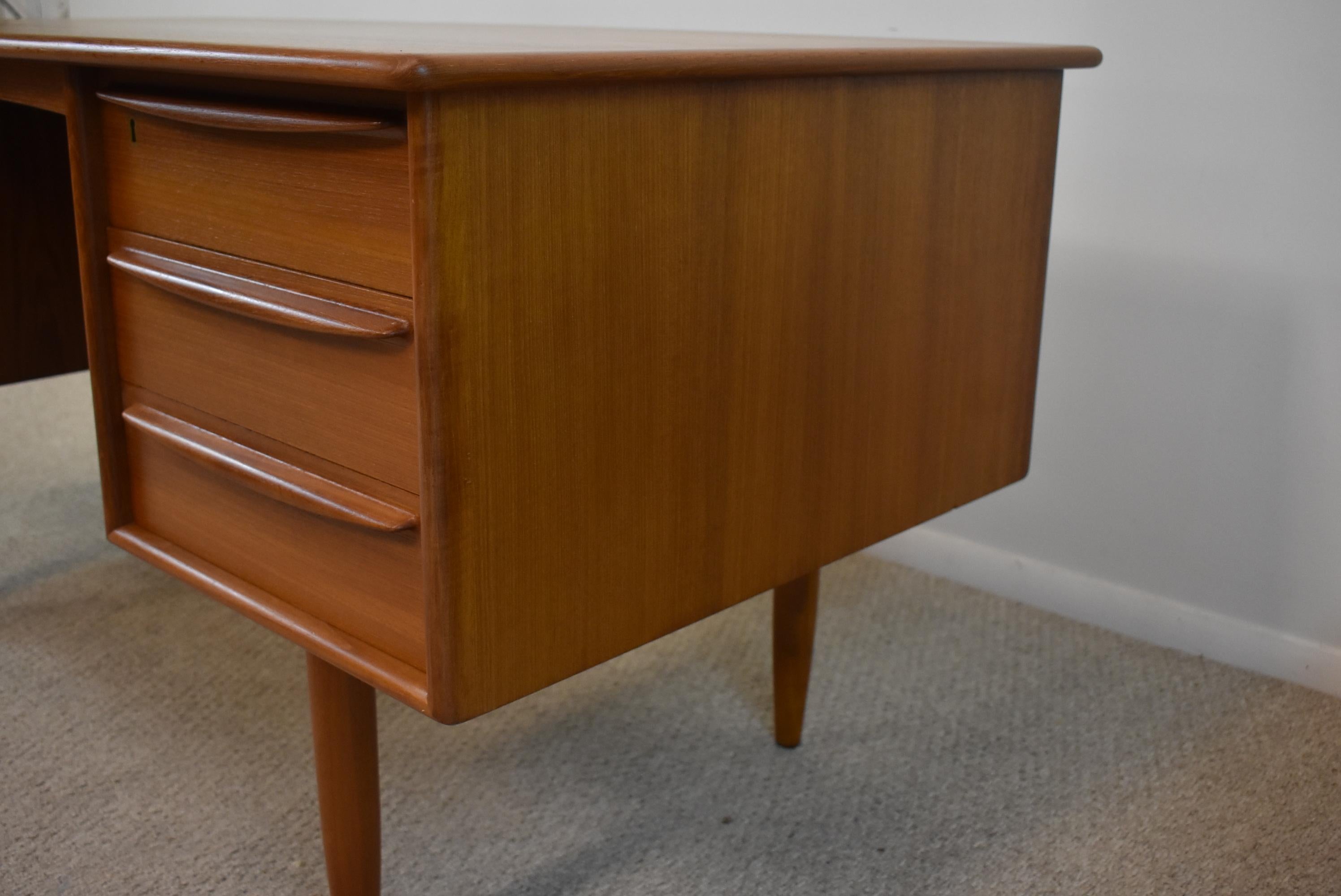 Modern Teak Desk Bookcase By Svend Madsen For Falster In Good Condition For Sale In Toledo, OH