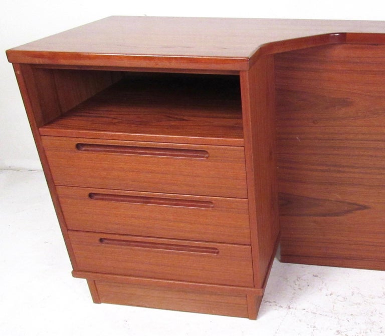 Modern Teak Queen Size Headboard with Nightstands at 1stDibs