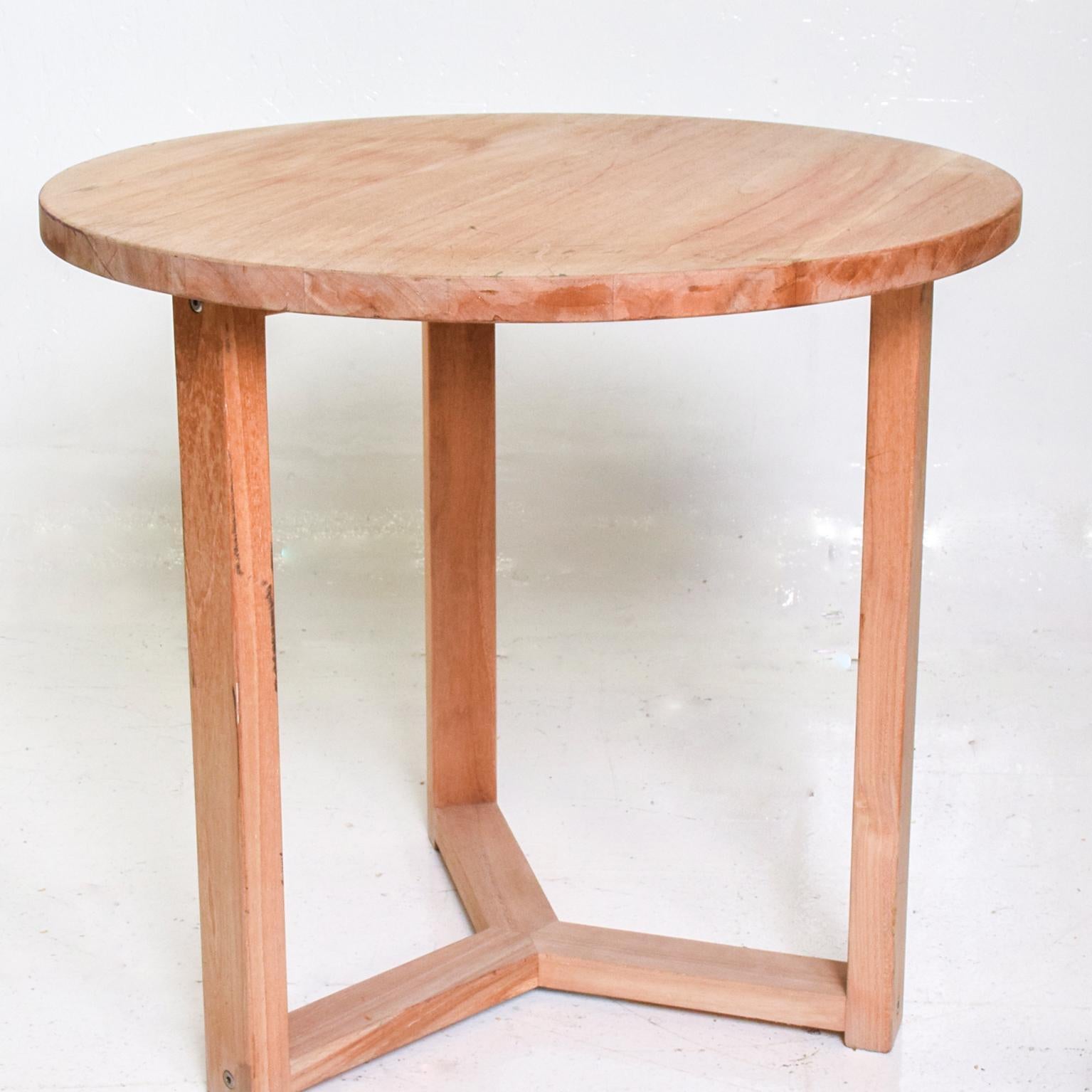 Modern Teak Round Occasional Table In Good Condition In Chula Vista, CA