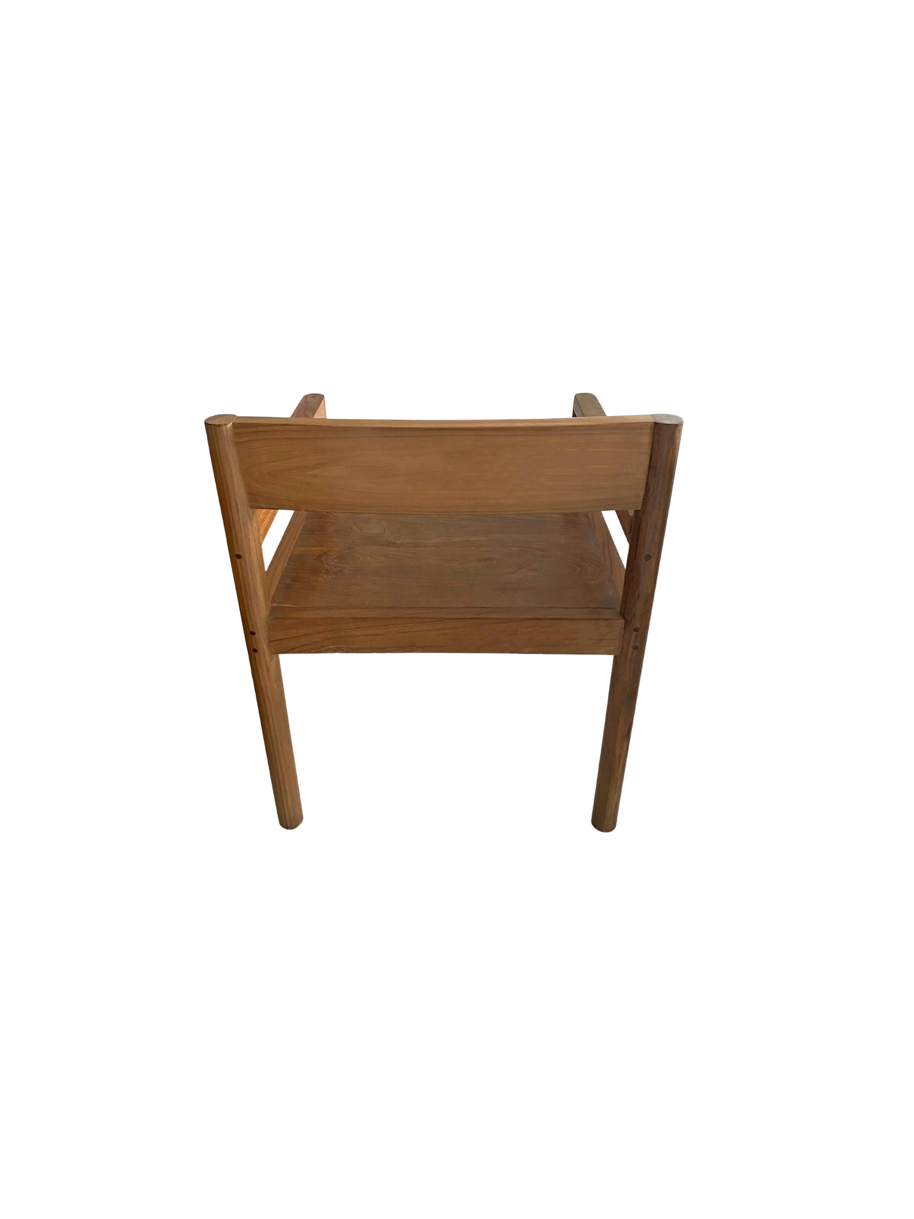 Modern Teak Wood Chair With stunning Wood Pattern Detailing 2