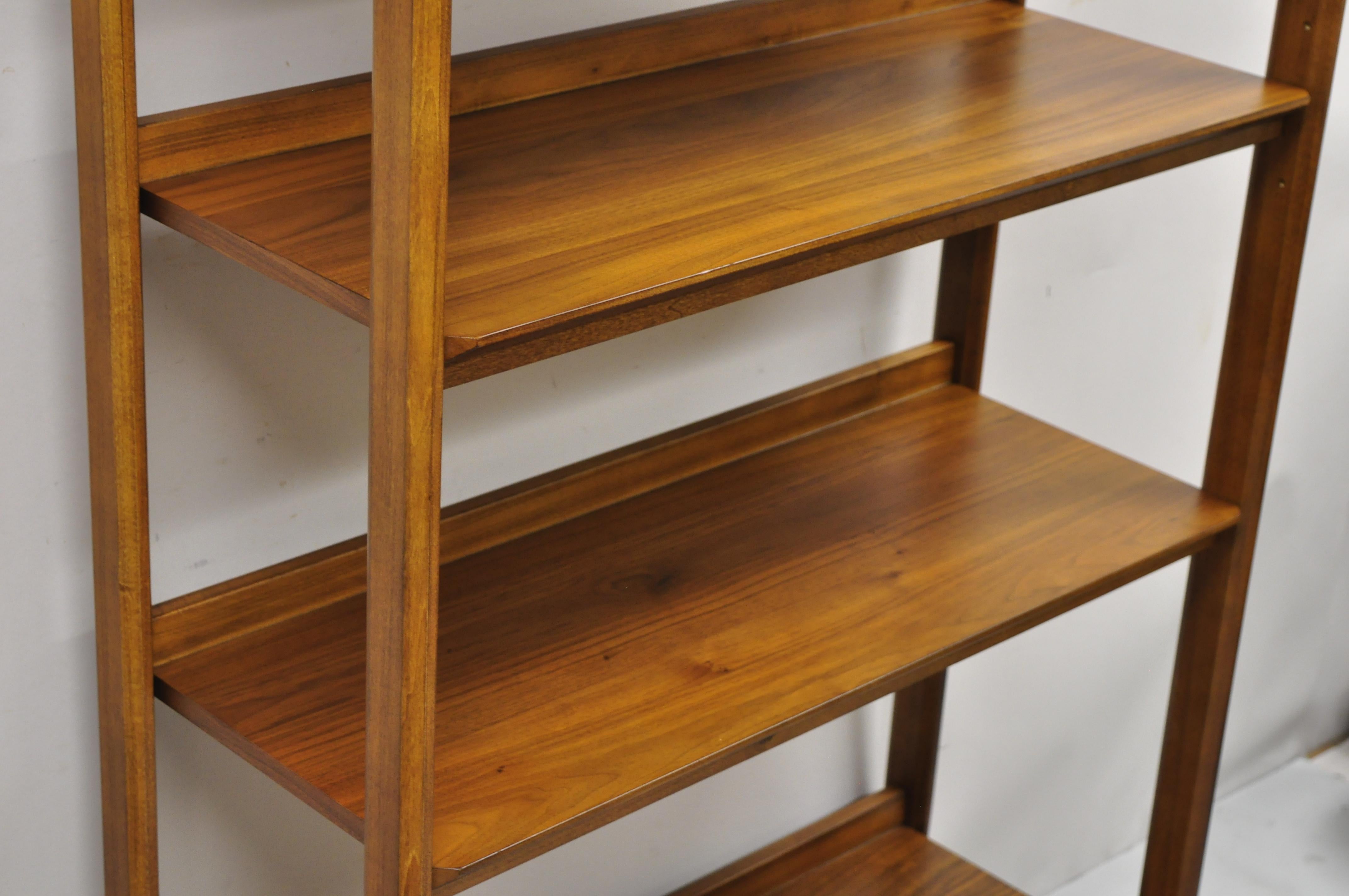 Modern Teak Wood Danish Mid Century Style 5 Shelf Tall Bookcase Stand In Good Condition In Philadelphia, PA