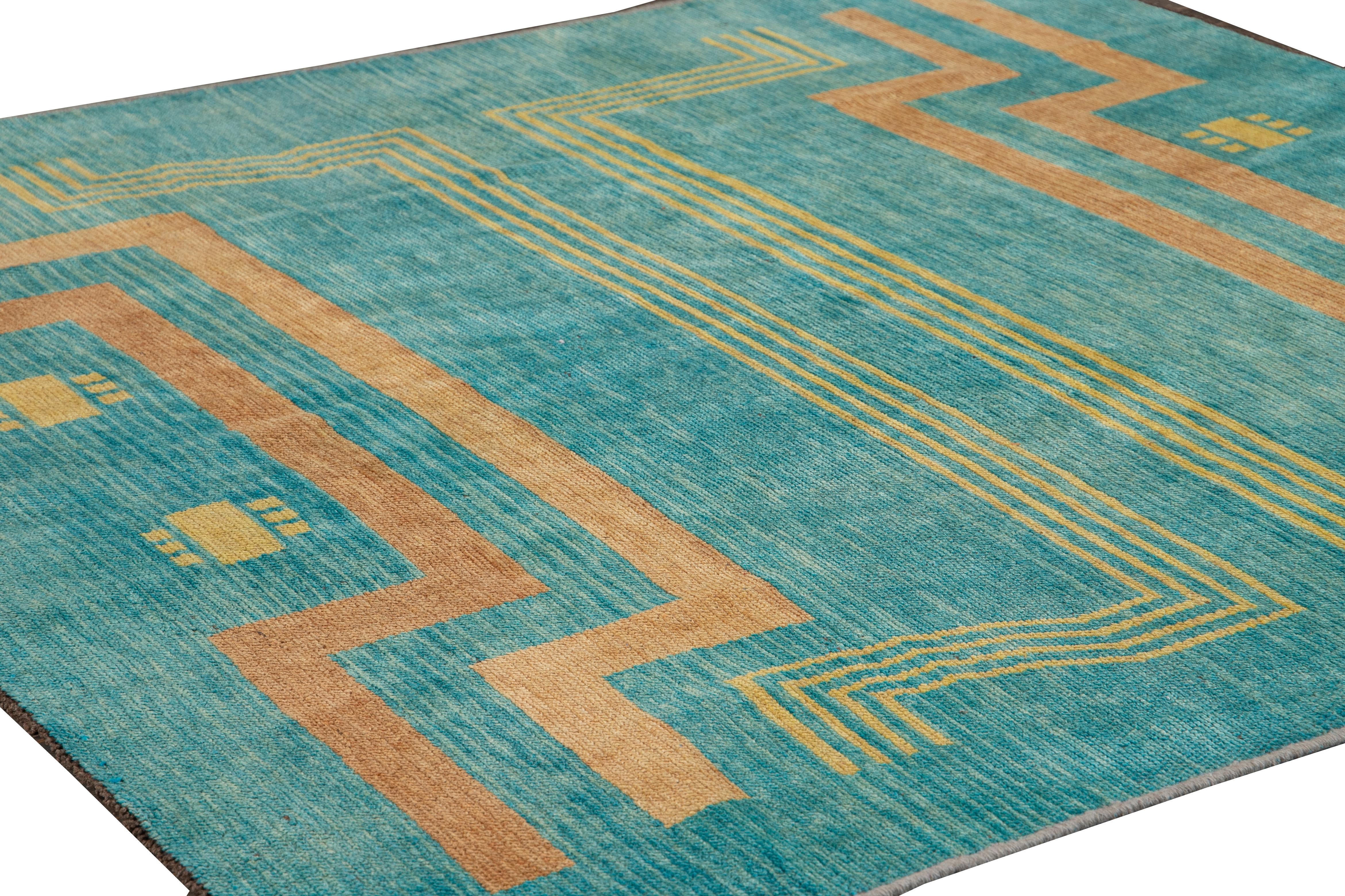 Annodato a mano Tappeto di lana quadrato geometrico fatto a mano in stile Deco Teal moderno in vendita