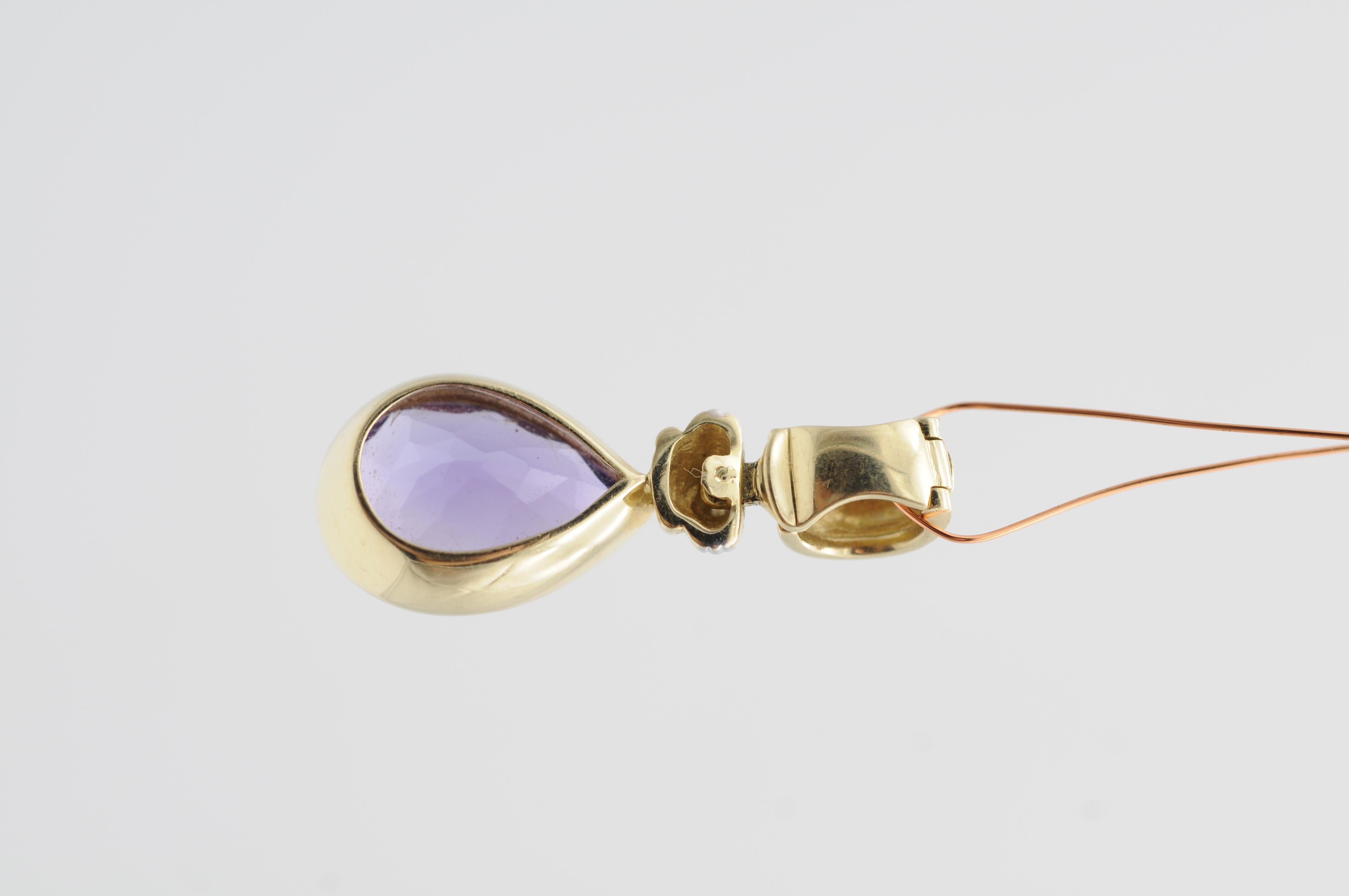 Modern Teardrop Shaped Amethyst Pendant, 14k Yellow Gold For Sale 5