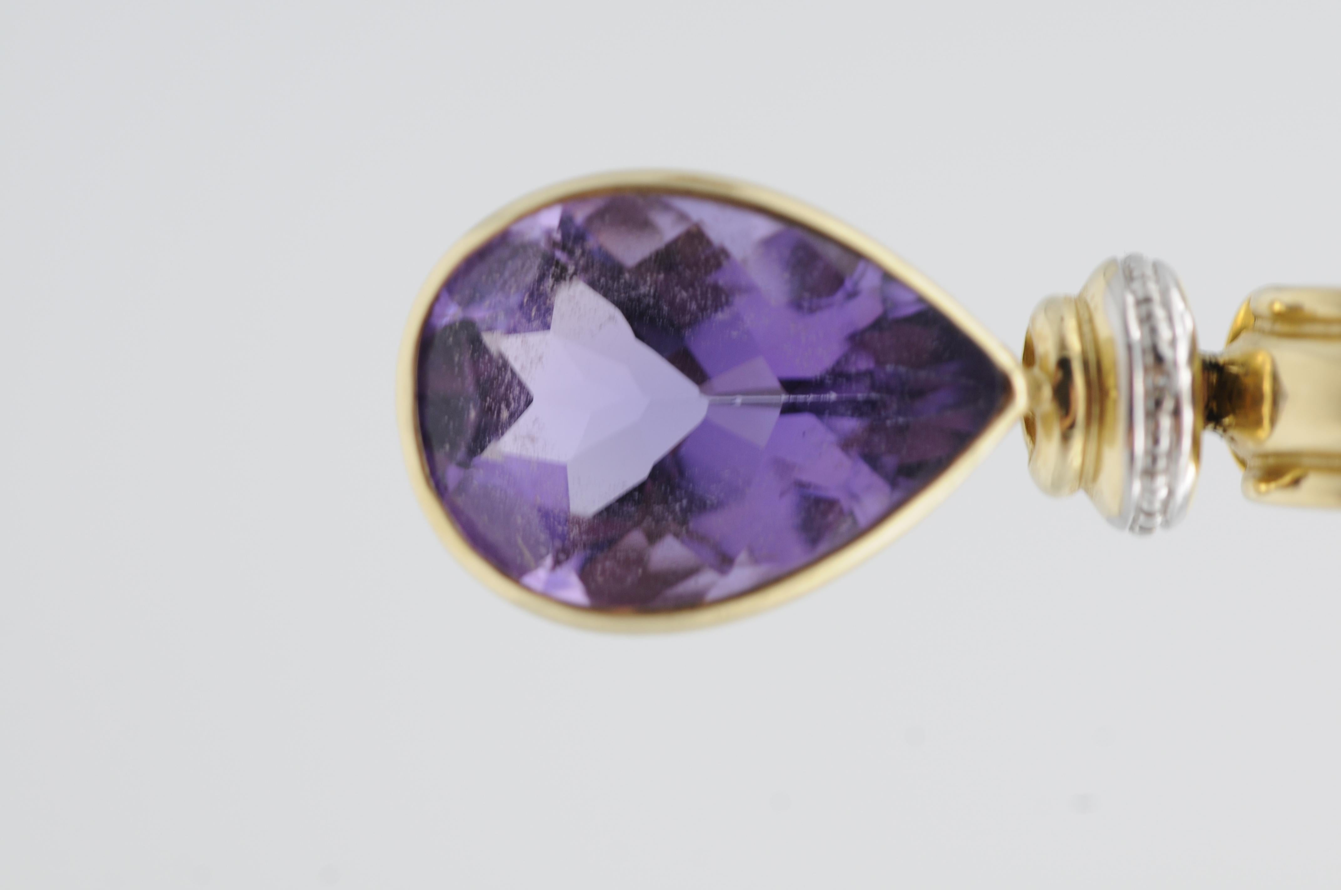 Modern Teardrop Shaped Amethyst Pendant, 14k Yellow Gold For Sale 3