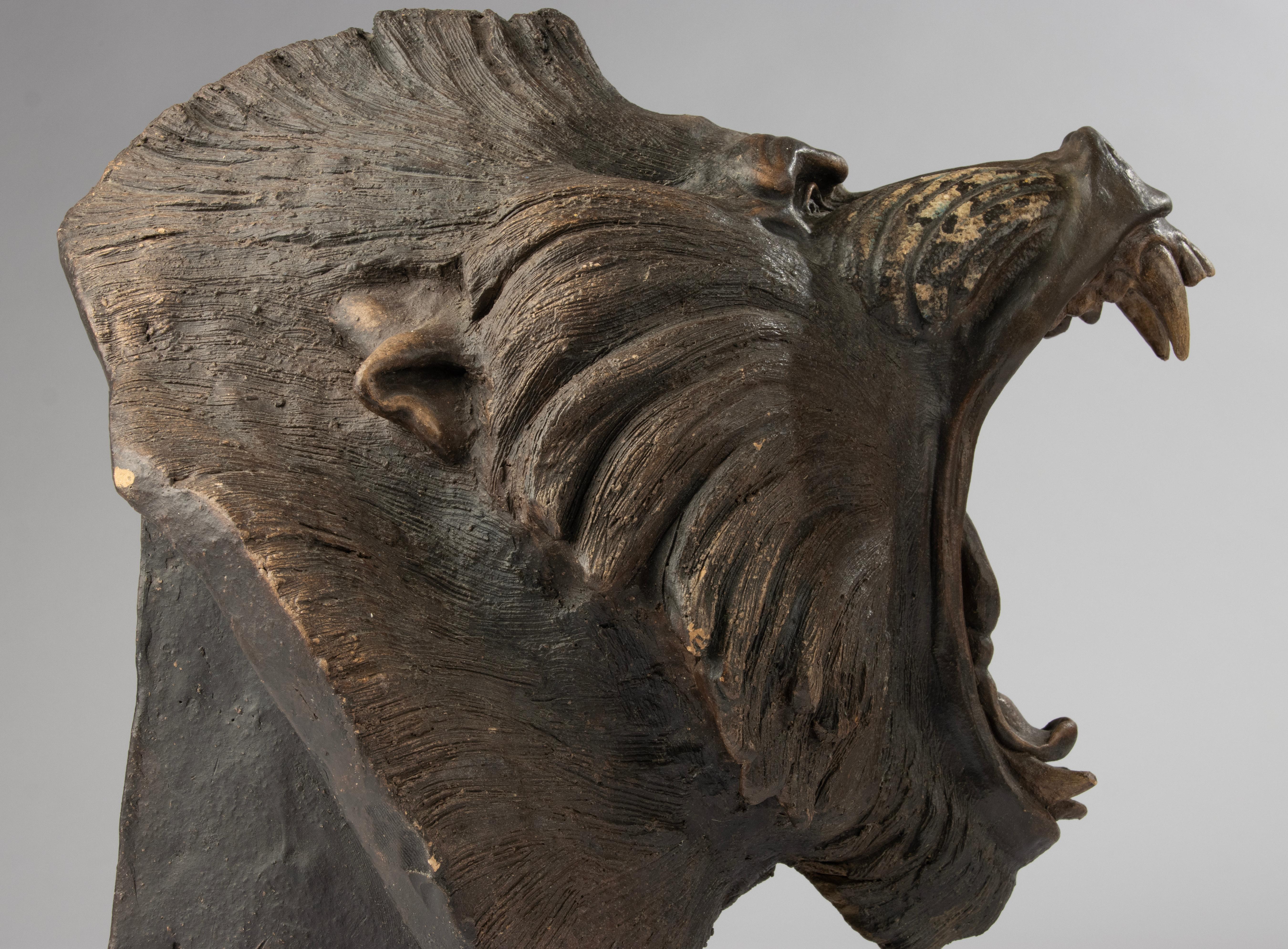 Modern Terracotta Sculpture of a Roaring Baboon – Chen M. For Sale 6