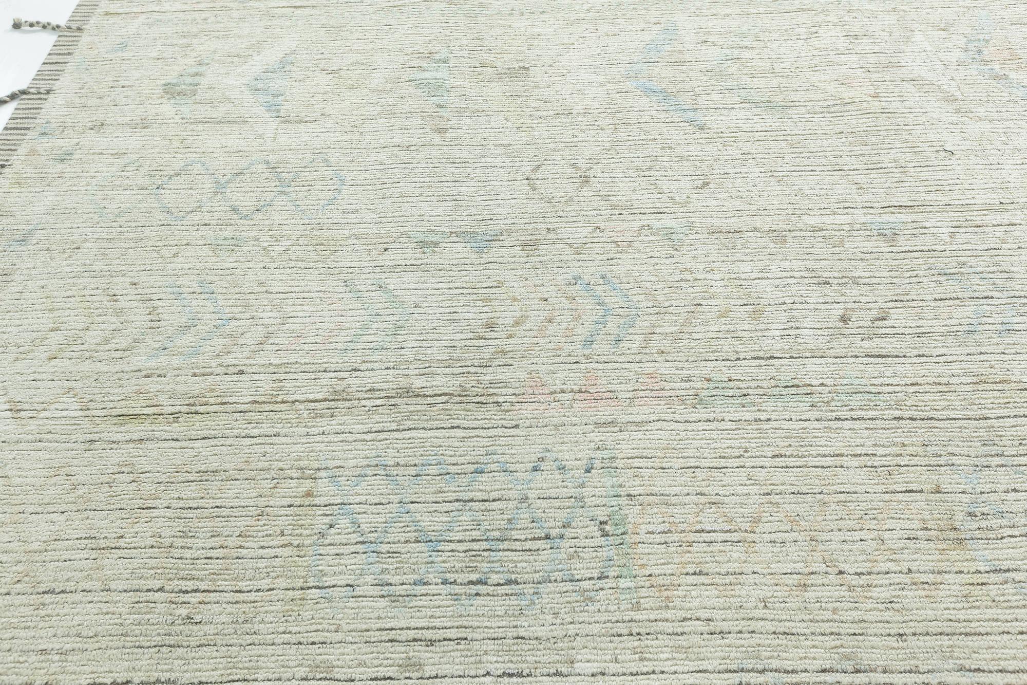 Moderner strukturierter Stammeskunst-Teppich in gedämpften Farben von Doris Leslie Blau (Handgeknüpft) im Angebot