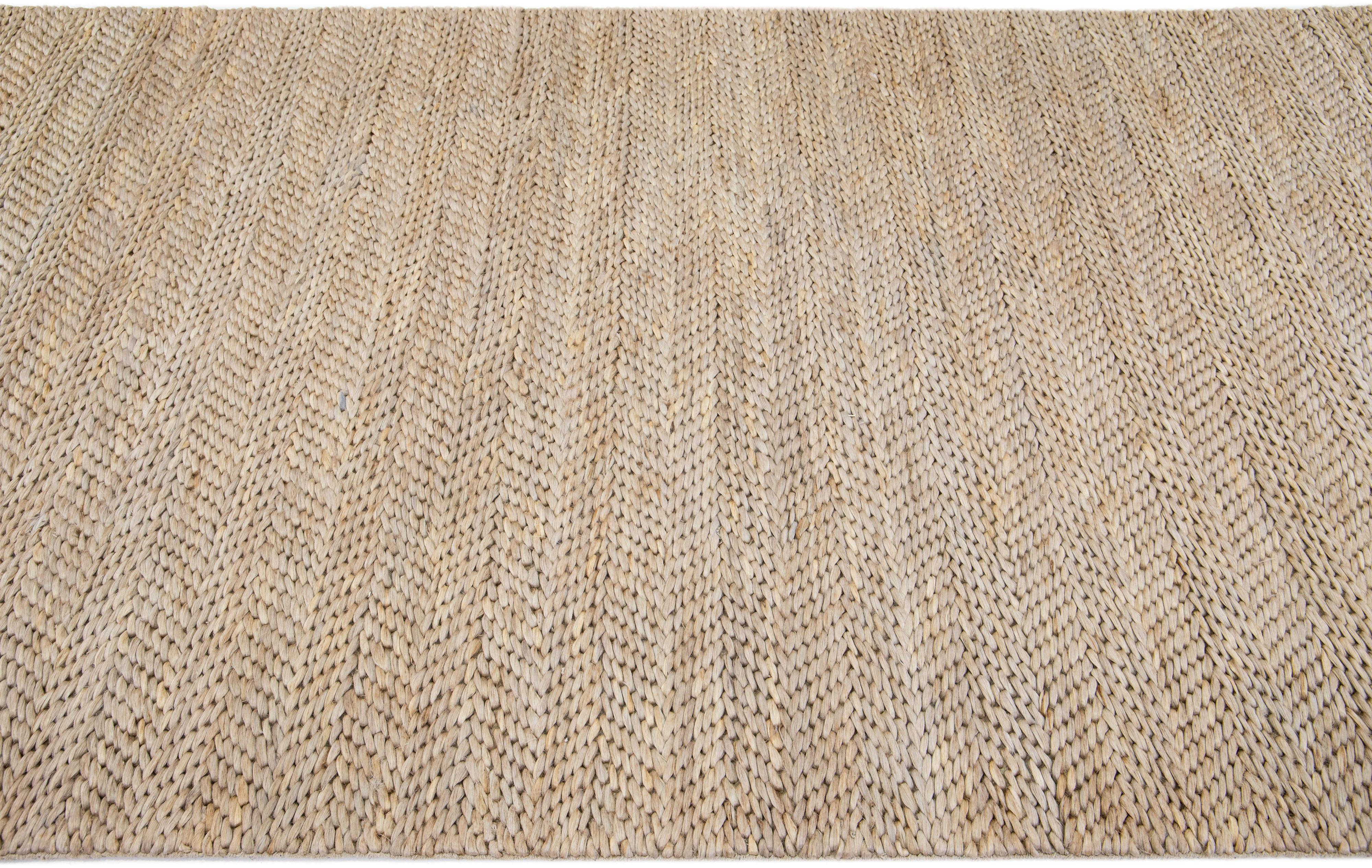 Handgewebter Teppich aus Jute und Baumwolle in natürlichem Beige mit moderner Textur (Indisch) im Angebot