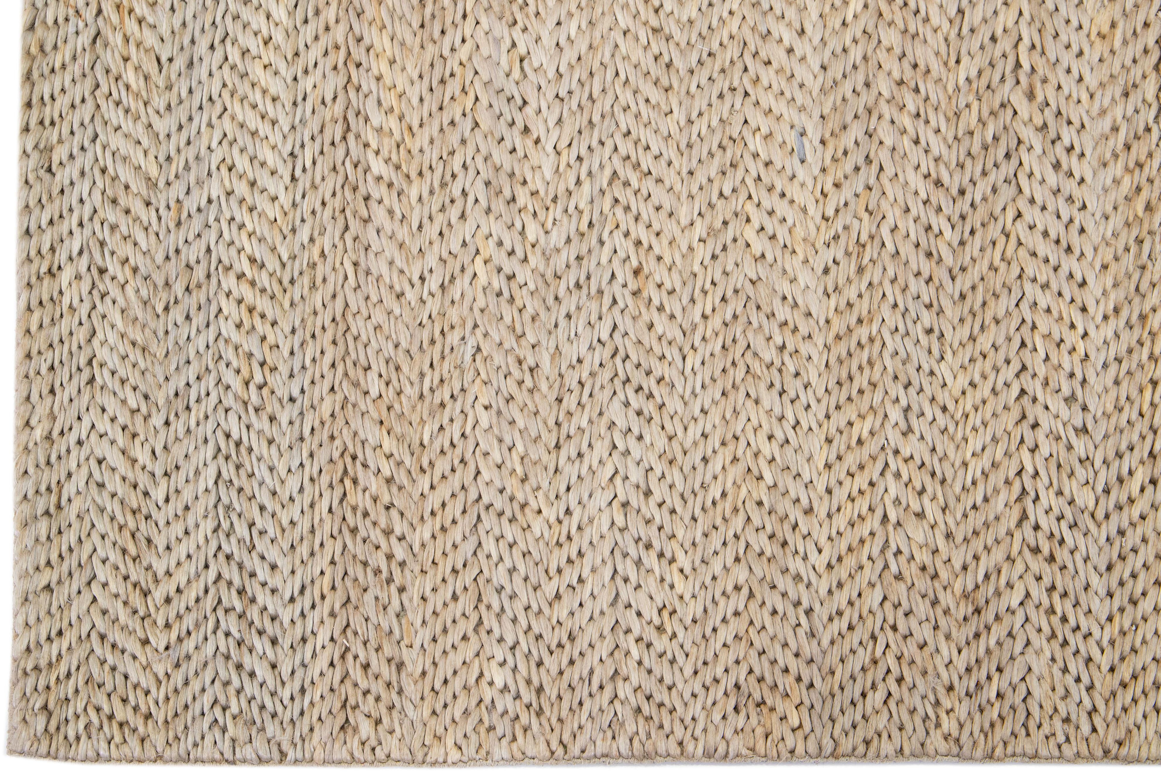 Handgewebter Teppich aus Jute und Baumwolle in natürlichem Beige mit moderner Textur (Perlenbesetzt) im Angebot
