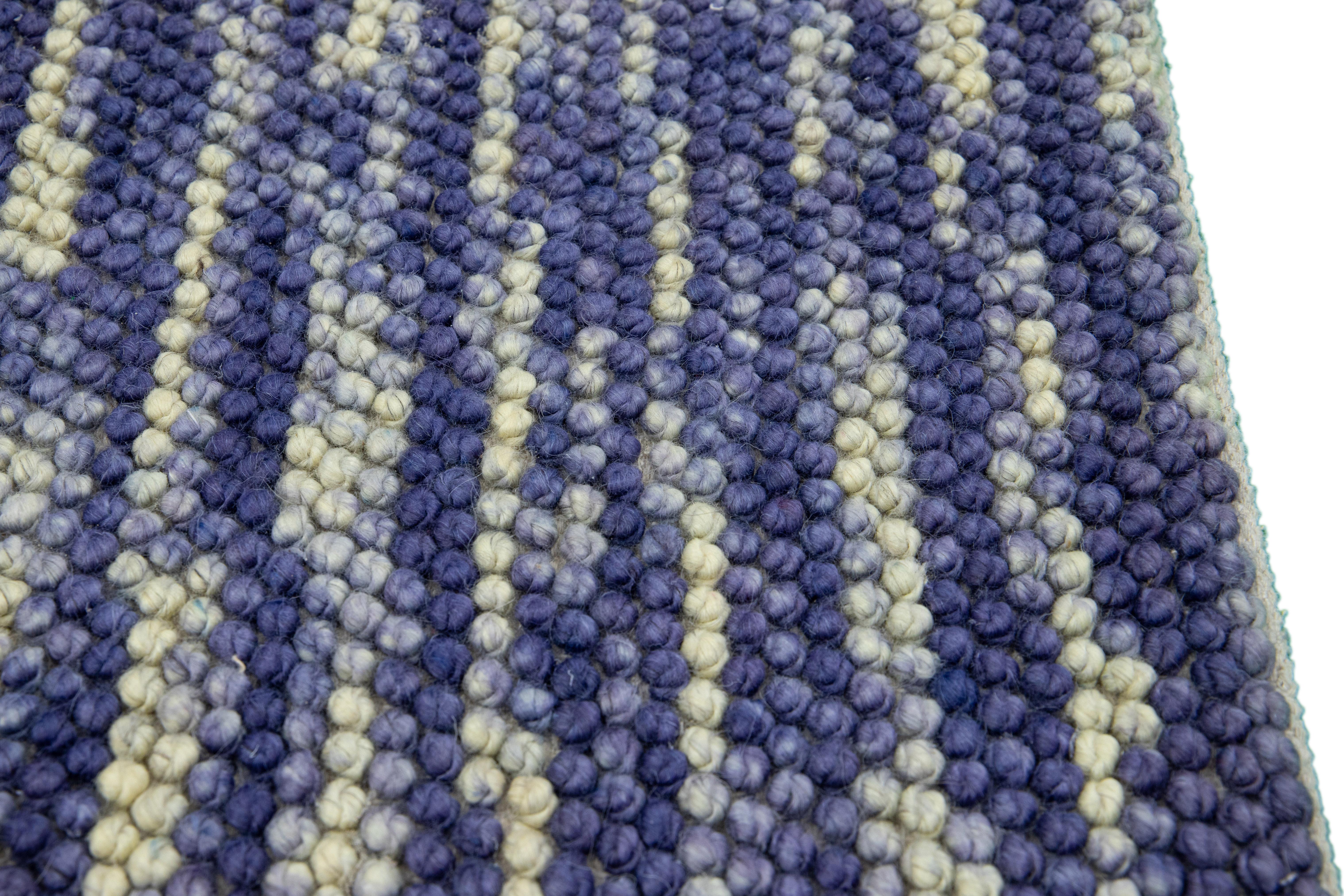 Modern Texture Handmade Custom Blue Wool Rug (Moderne) im Angebot