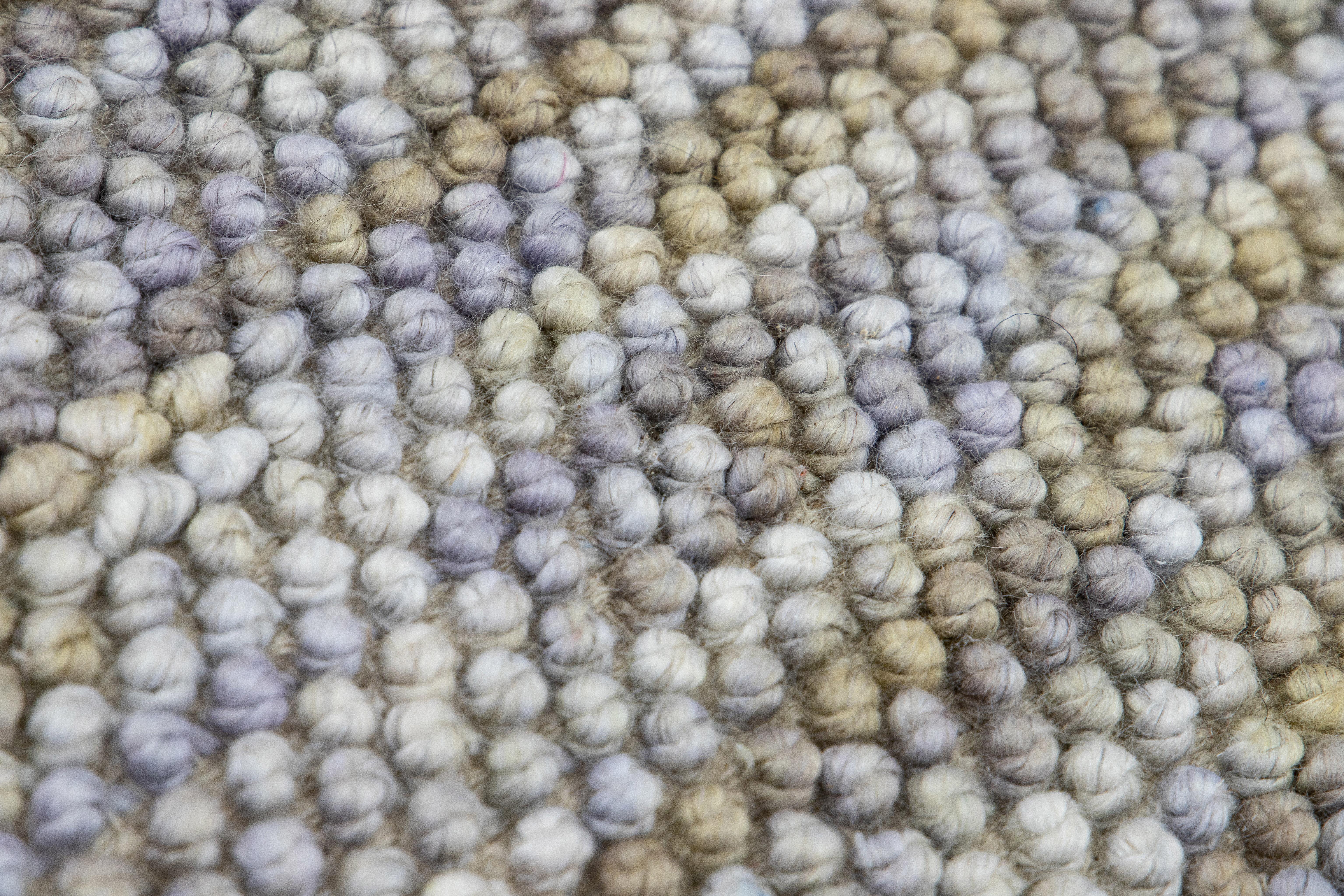Modern Texture Handmade Custom Purple Wool Rug (Handgeknüpft) im Angebot