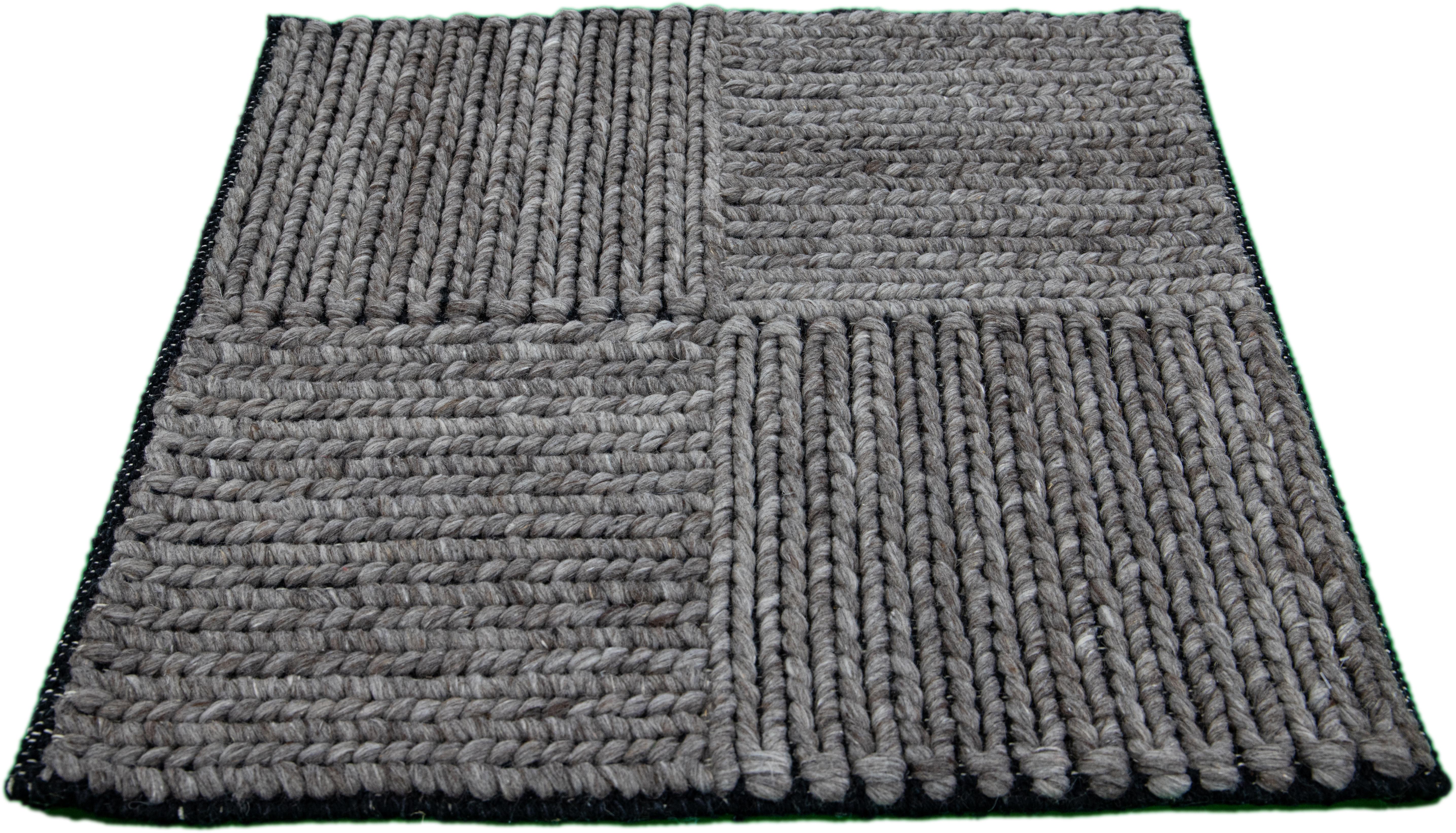 Apadana's Modern Texture Wollteppich nach Maß. Kundenspezifische Größen und Farben auf Bestellung. 

MATERIAL: Wolle 
Techniken: Handgeknüpft
Stil: Moderne Textur
Vorlaufzeit: Ca. 15-16 Wochen verfügbar 
Farben: Wie abgebildet, andere individuelle