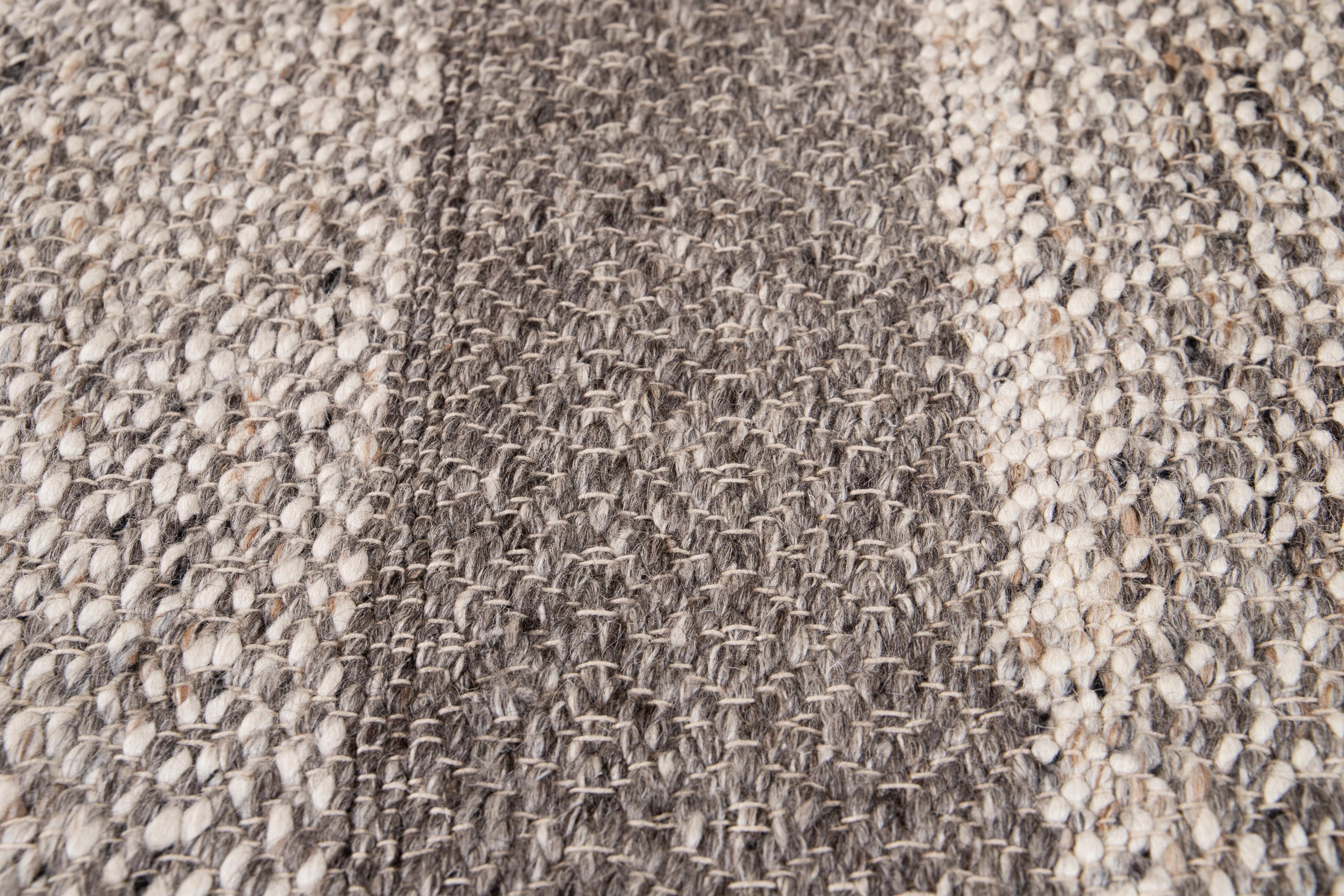 Modern Texture Handmade Gray & Ivory Custom Wool Rug (Handgeknüpft) im Angebot
