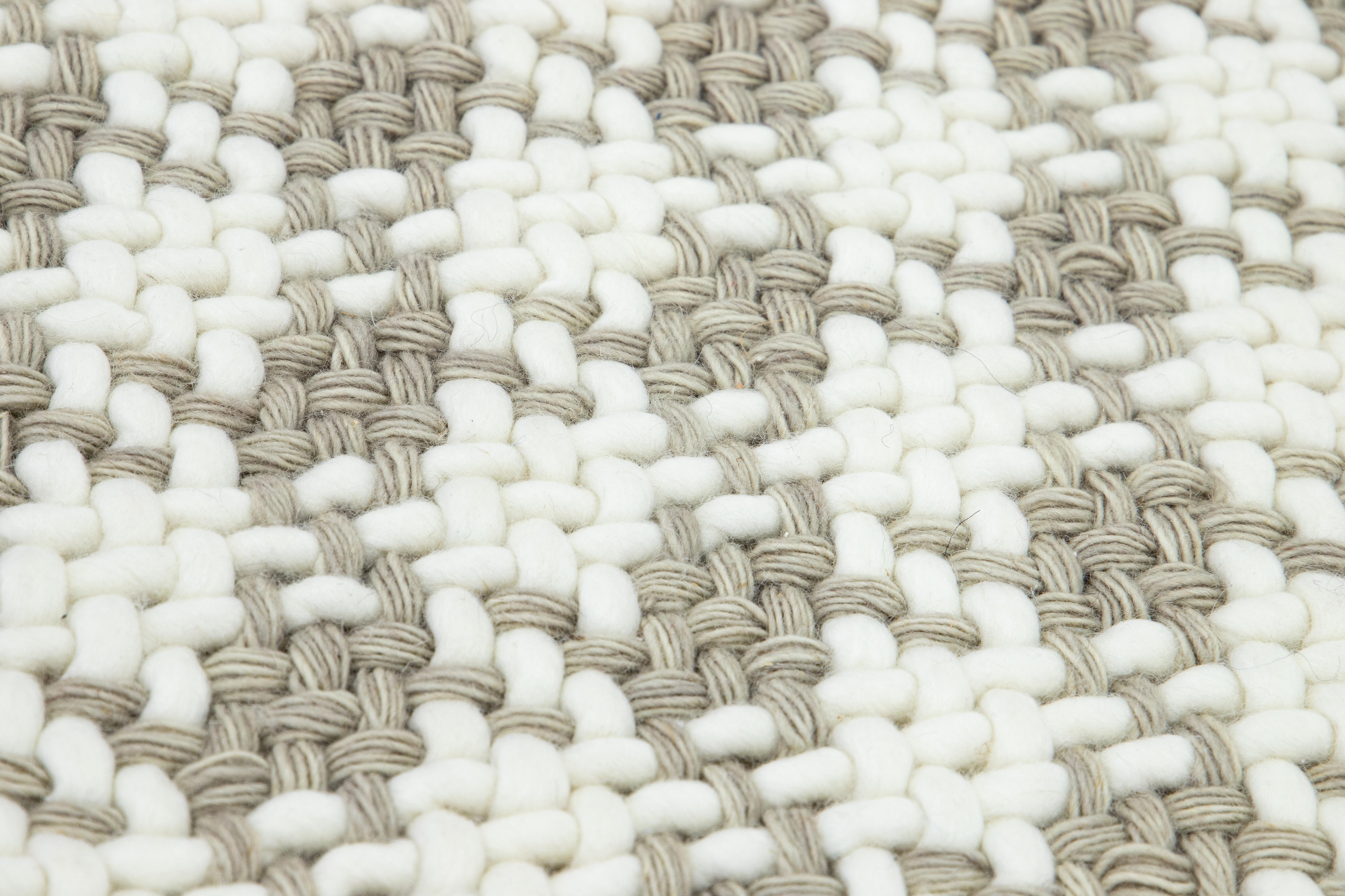 Modern Texture Handmade White/Beige Custom Wool Rug (Handgeknüpft) im Angebot