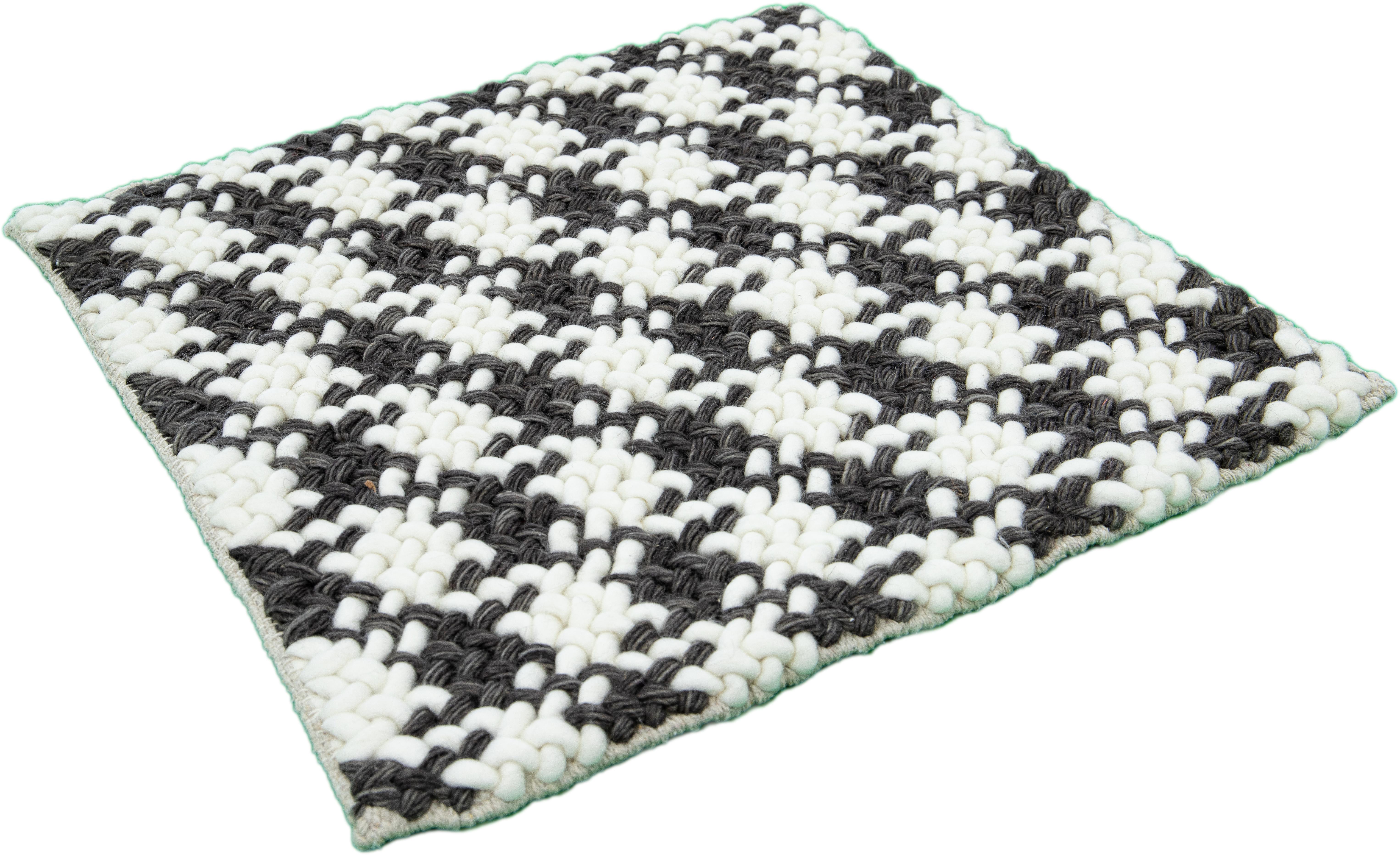 Modern Texture Handmade White/Gray Custom Wool Rug (Indisch) im Angebot
