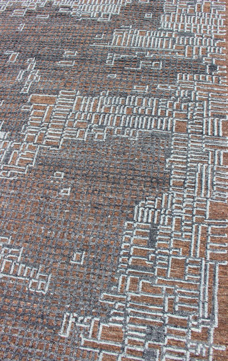 Tappeto moderno con motivo geometrico astratto in marrone e blu 8'1 x 9'11 in vendita 6