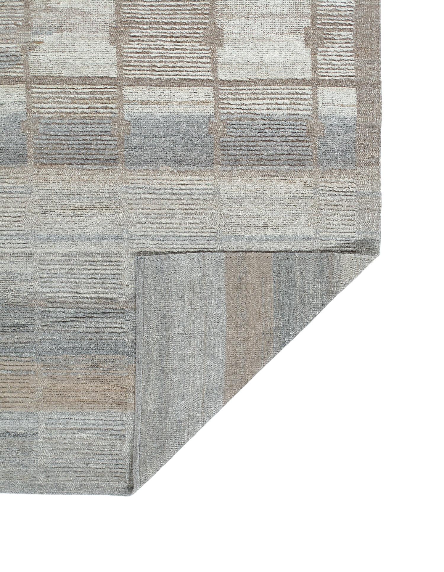 Modern Textured Simple Dsign Hand Knotted Rug For Sale 1