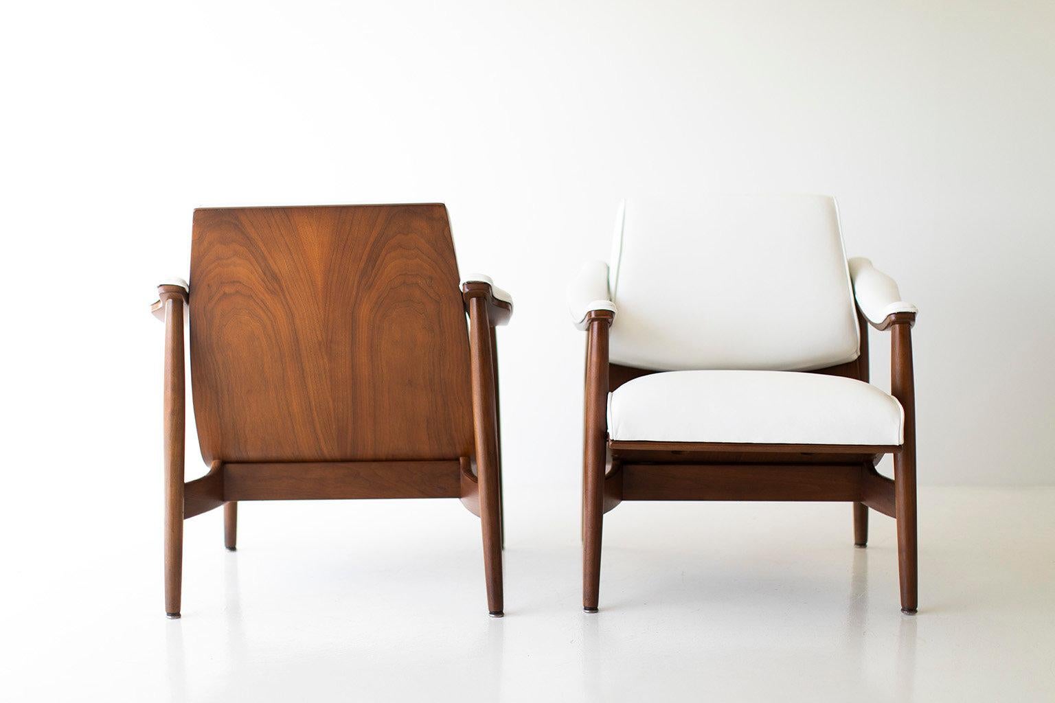 Mid-Century Modern Modern Thonet Lounge Chairs