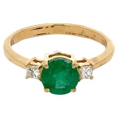 Modern Three-Stone Diamond Emerald Ring in 18k Solid Yellow Gold