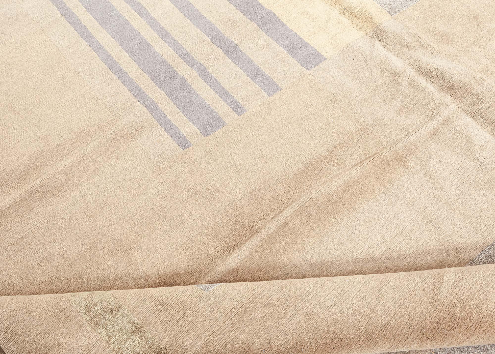 Moderner tibetischer Teppich im Art-Déco-Stil aus Seide und Wolle von Doris Leslie Blau, inspiriert von DaSyla Bruhns
Größe: 9'2