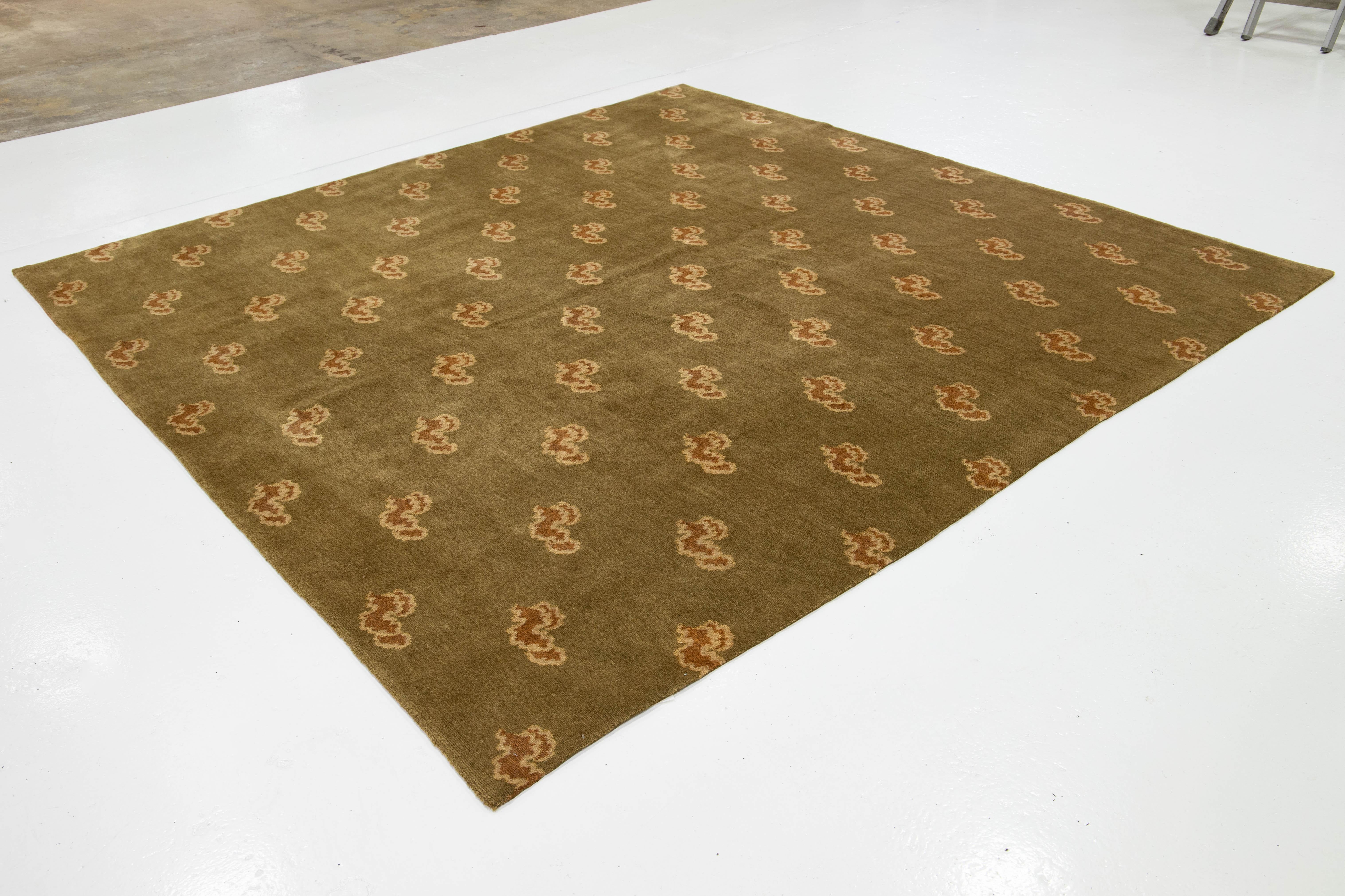 Moderner tibetischer grüner Teppich aus Wolle und Seide mit Art-Déco-Design (Nepalesisch) im Angebot